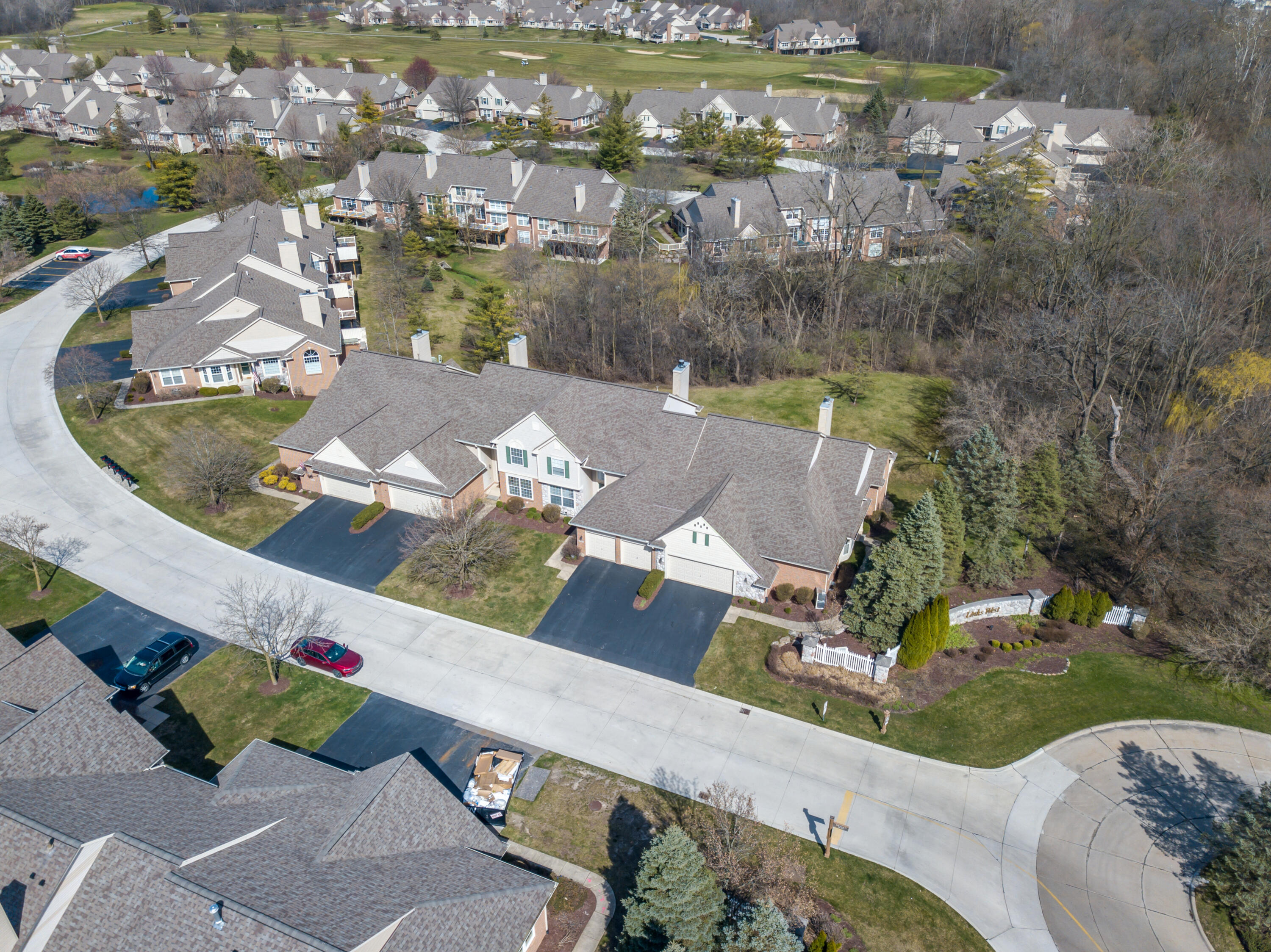 2737 Hogan Way, 3