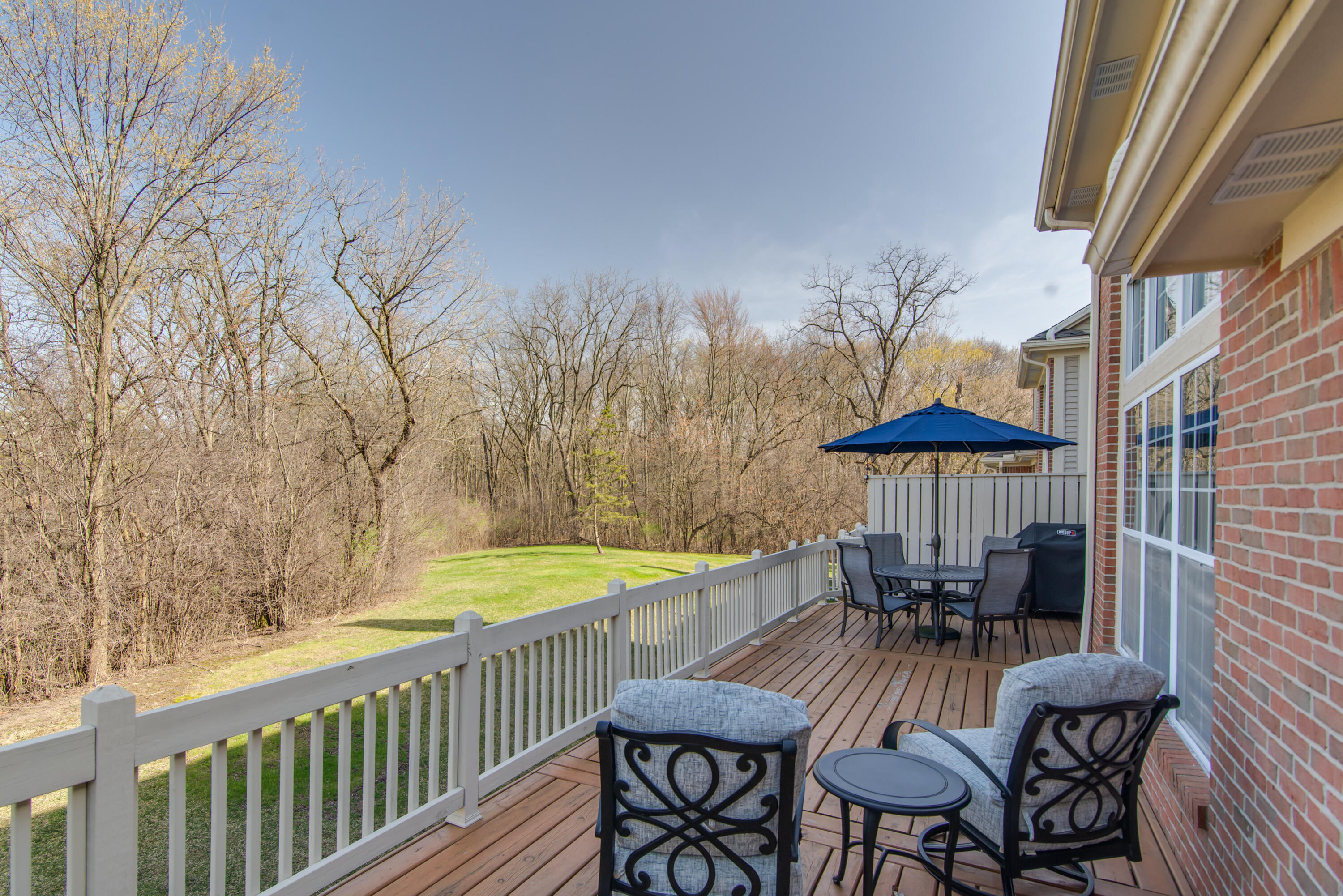 2737 Hogan Way, 3