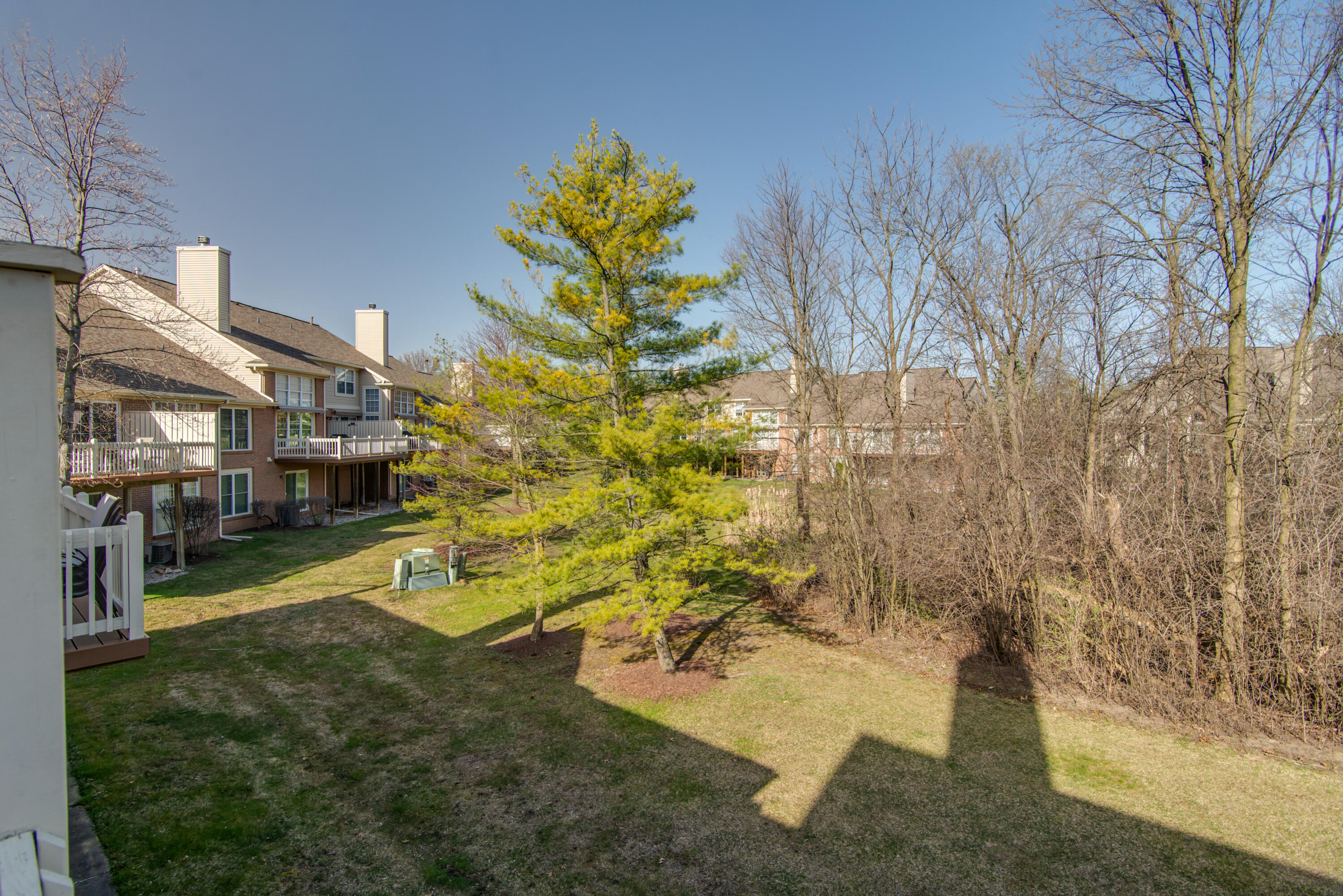 2737 Hogan Way, 3
