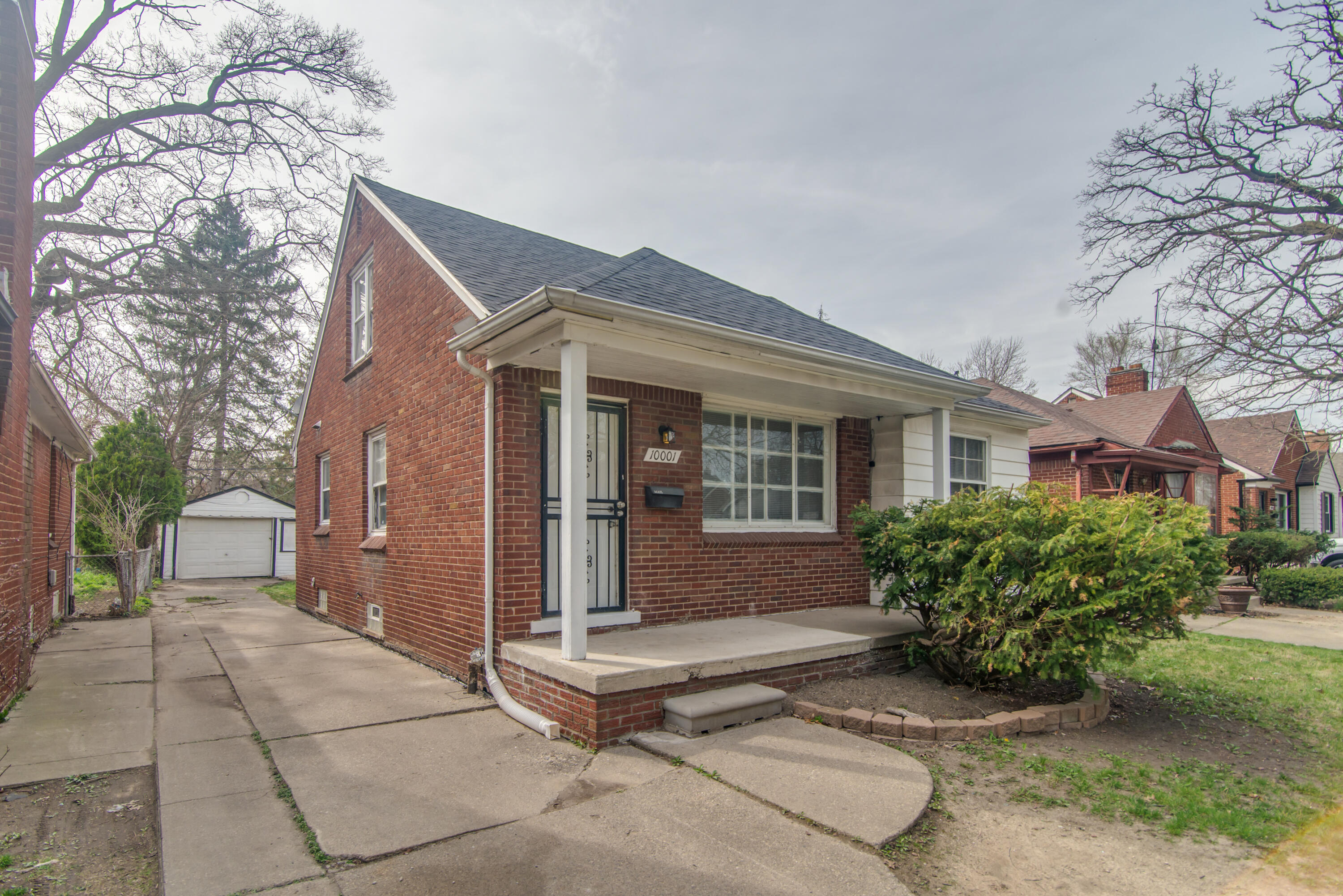 10001 Patton Street