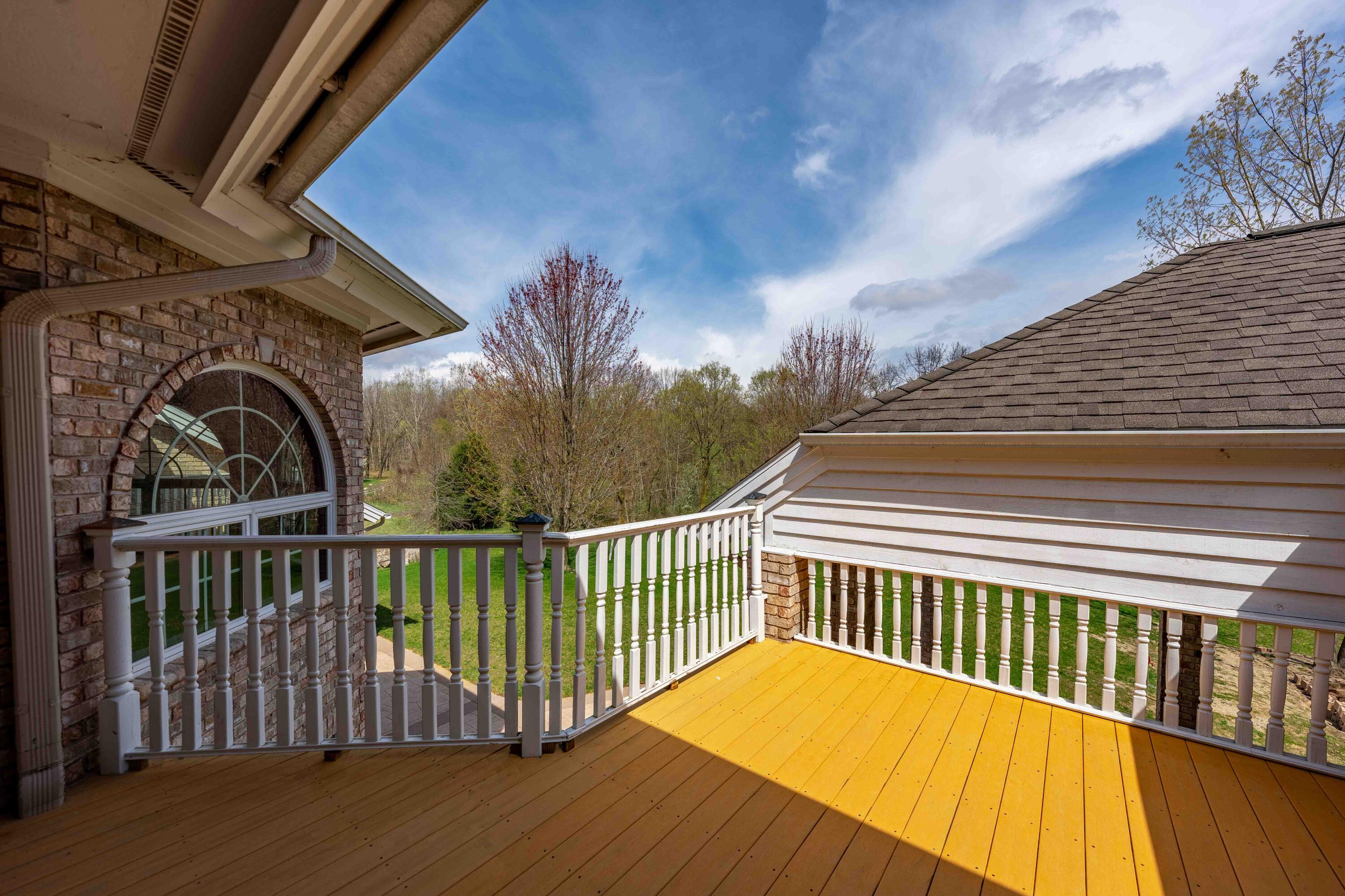 2528 Kingston Farm Lane