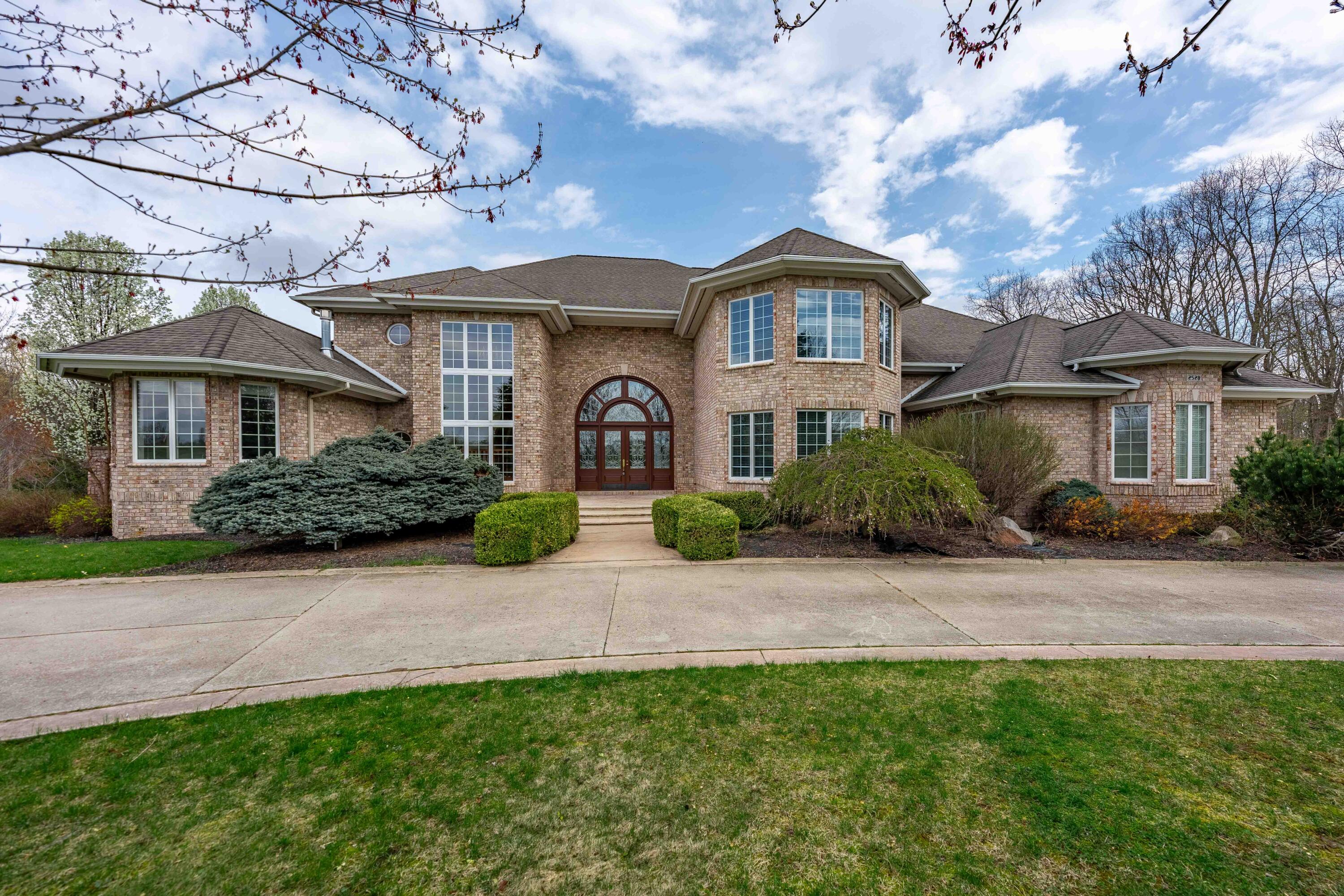 2528 Kingston Farm Lane