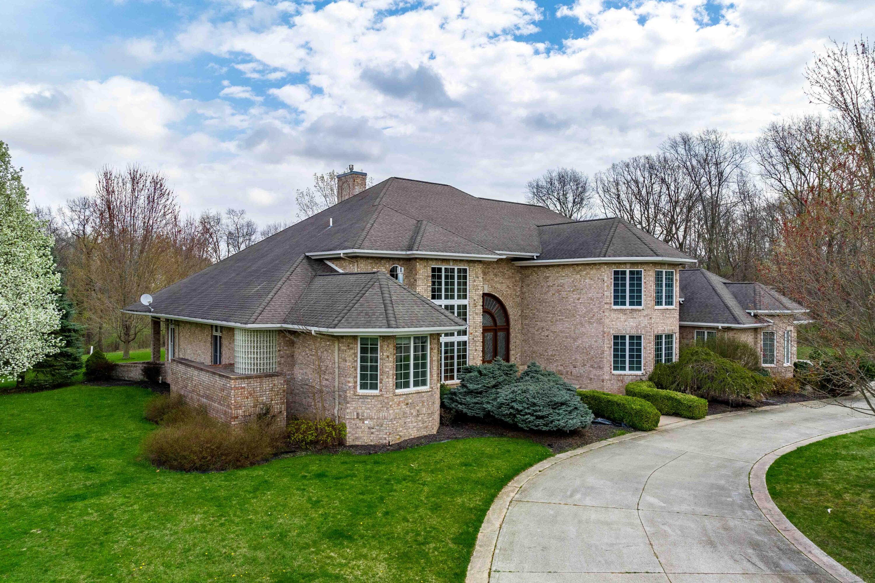 2528 Kingston Farm Lane