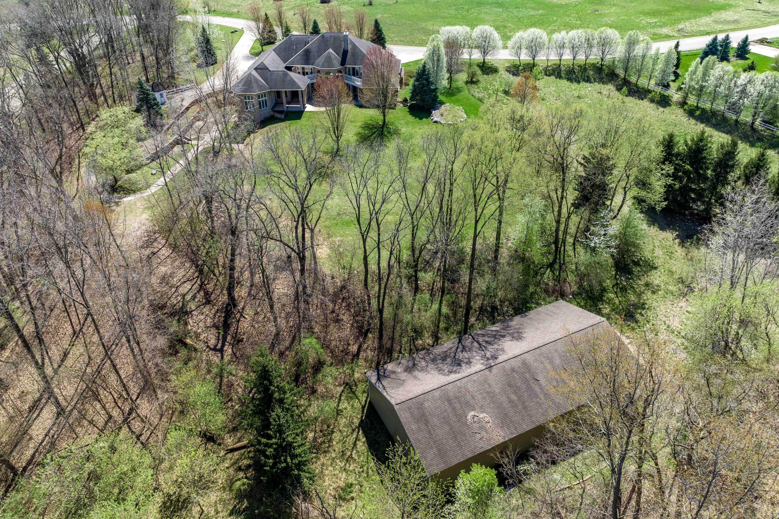 2528 Kingston Farm Lane