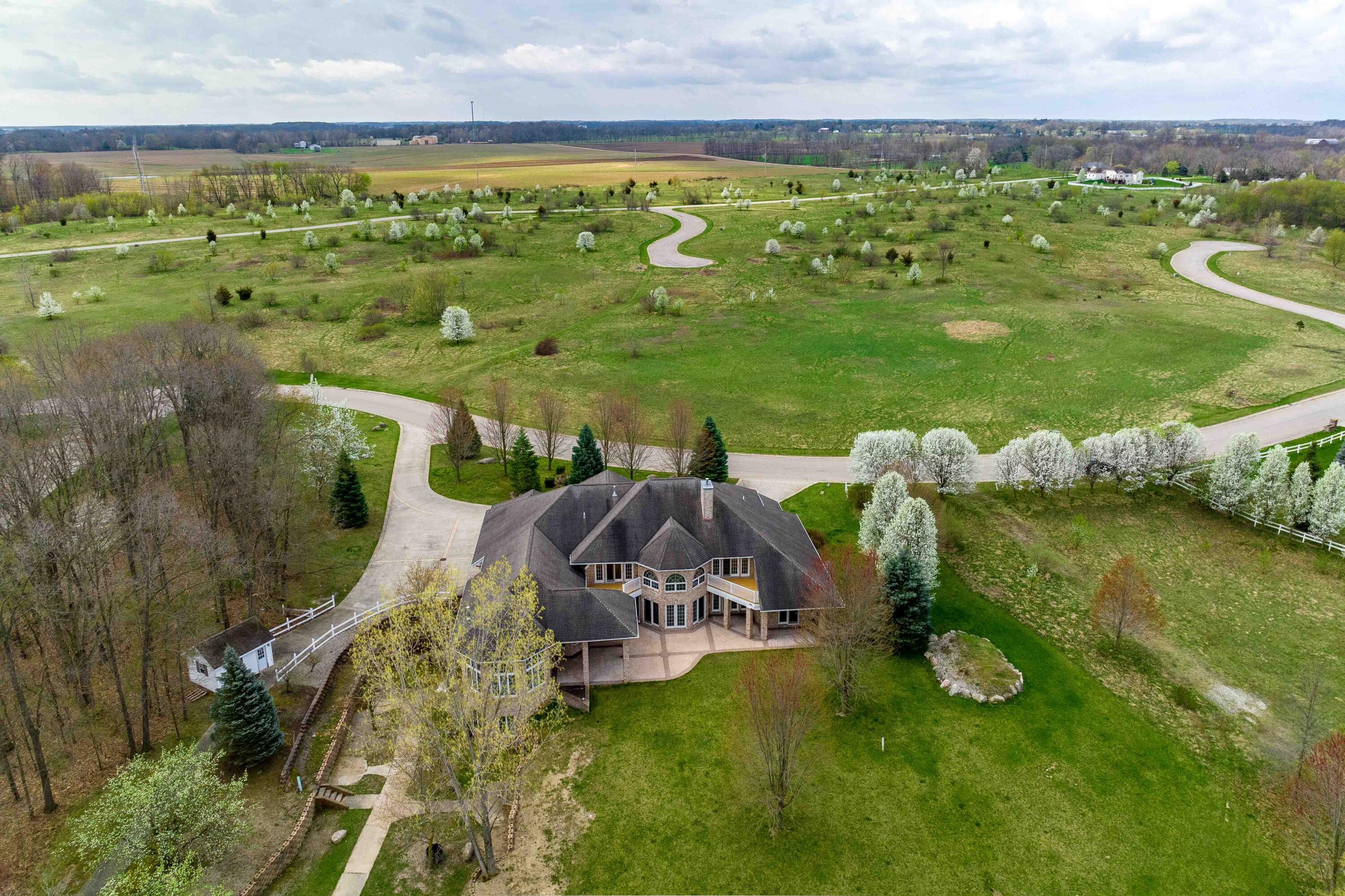 2528 Kingston Farm Lane