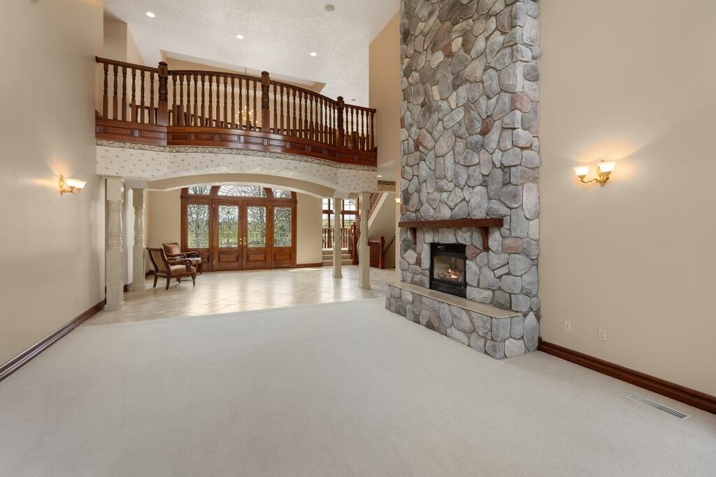 2528 Kingston Farm Lane