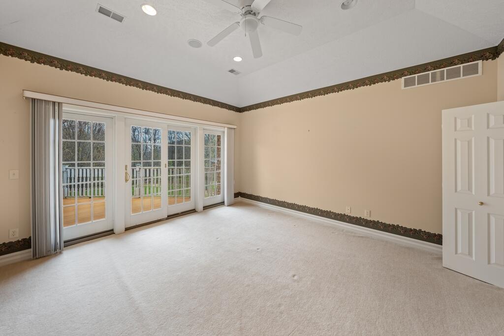 2528 Kingston Farm Lane