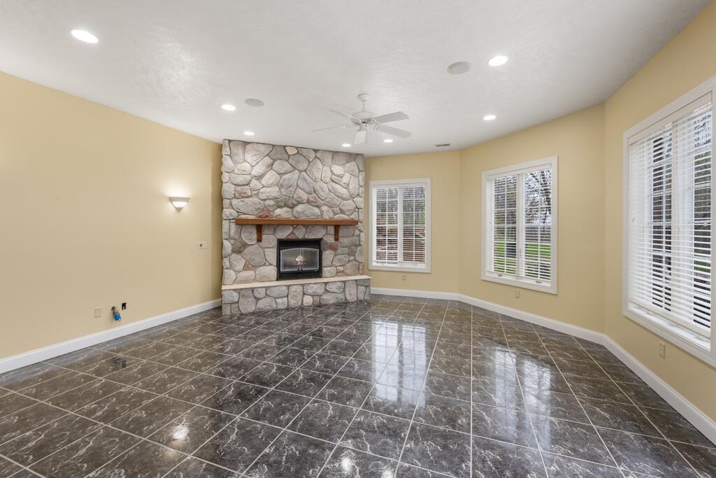 2528 Kingston Farm Lane