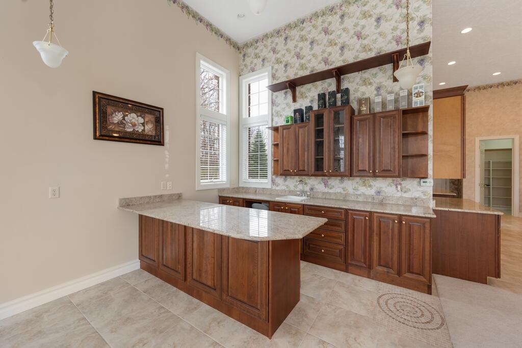 2528 Kingston Farm Lane