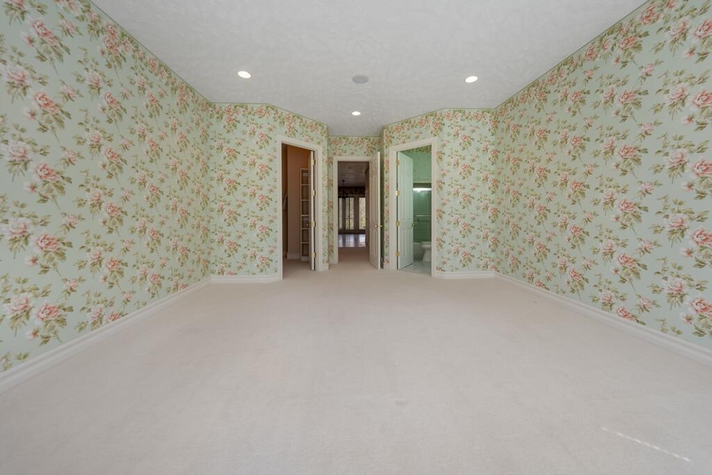 2528 Kingston Farm Lane