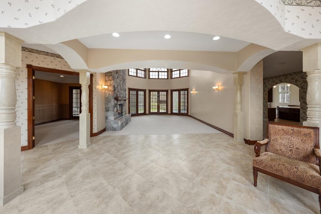 2528 Kingston Farm Lane