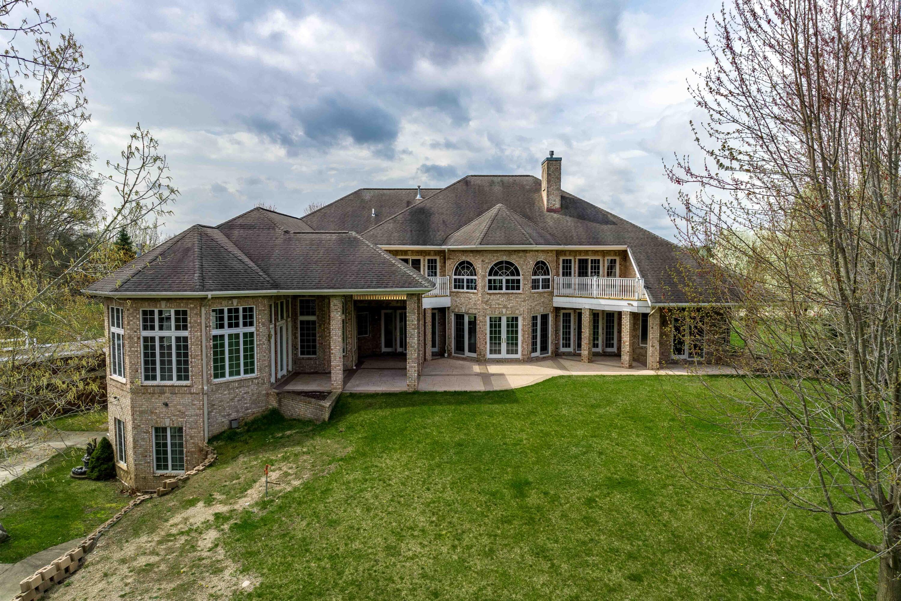 2528 Kingston Farm Lane