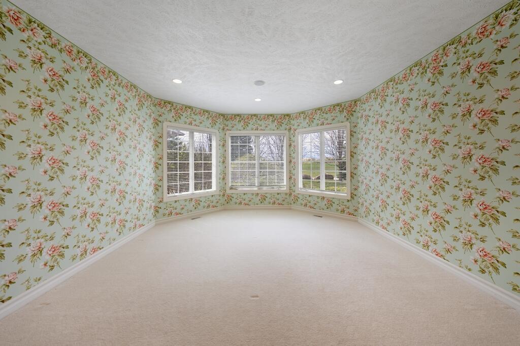 2528 Kingston Farm Lane