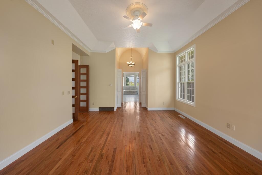 2528 Kingston Farm Lane