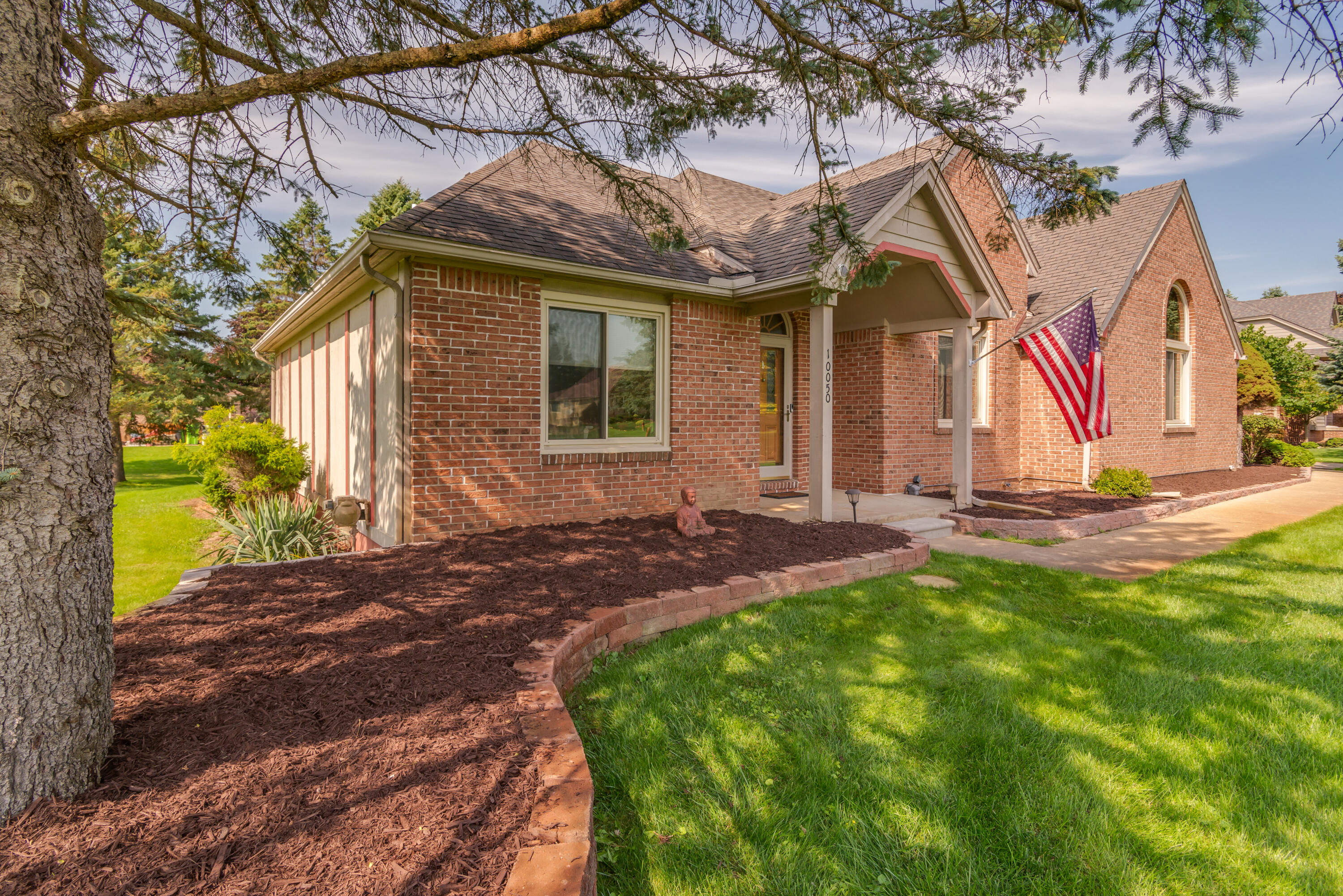 10050 Devonshire Drive