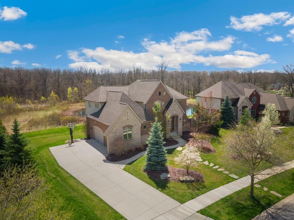 3307 Royal Berkshire Lane