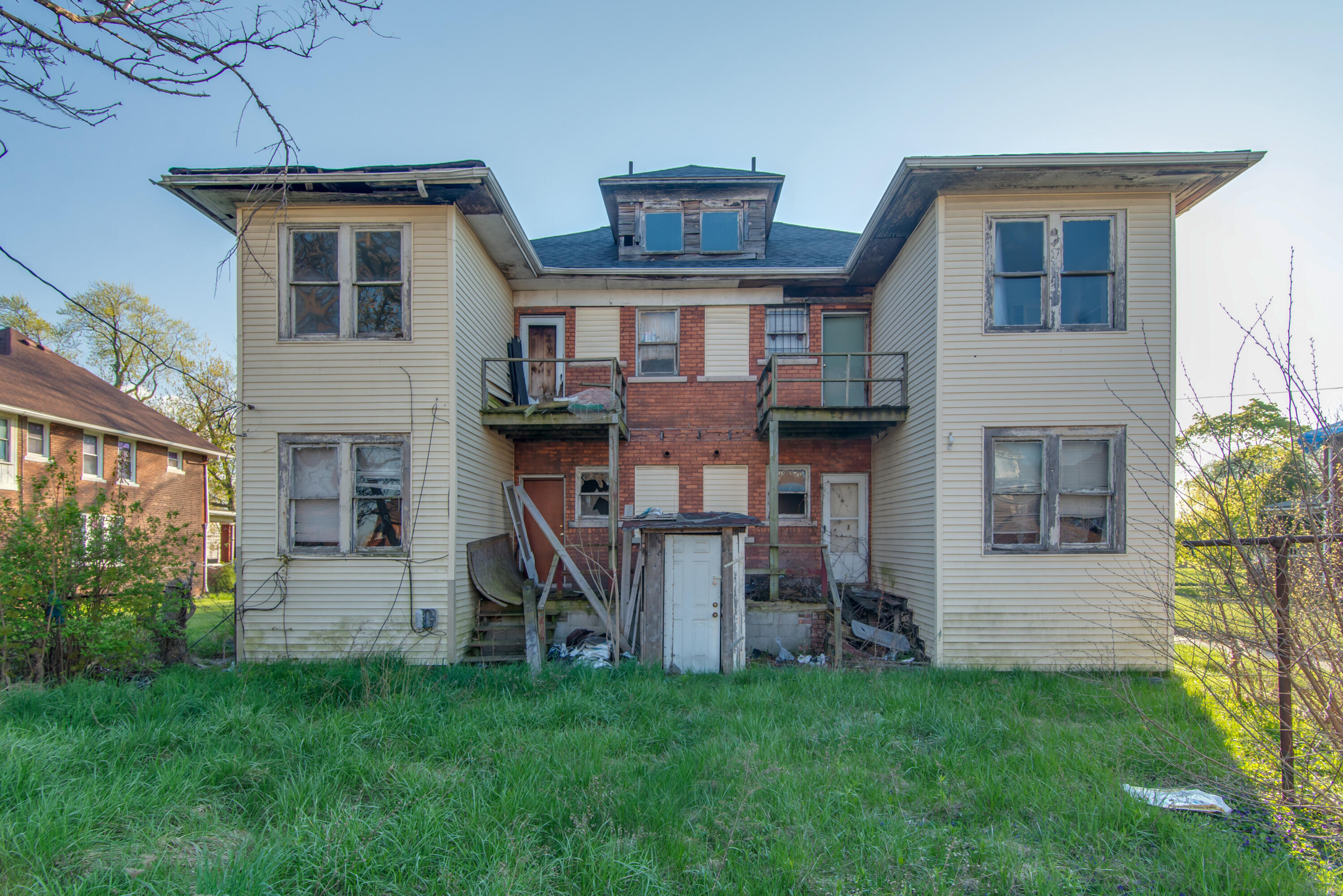 4468 Helen Street