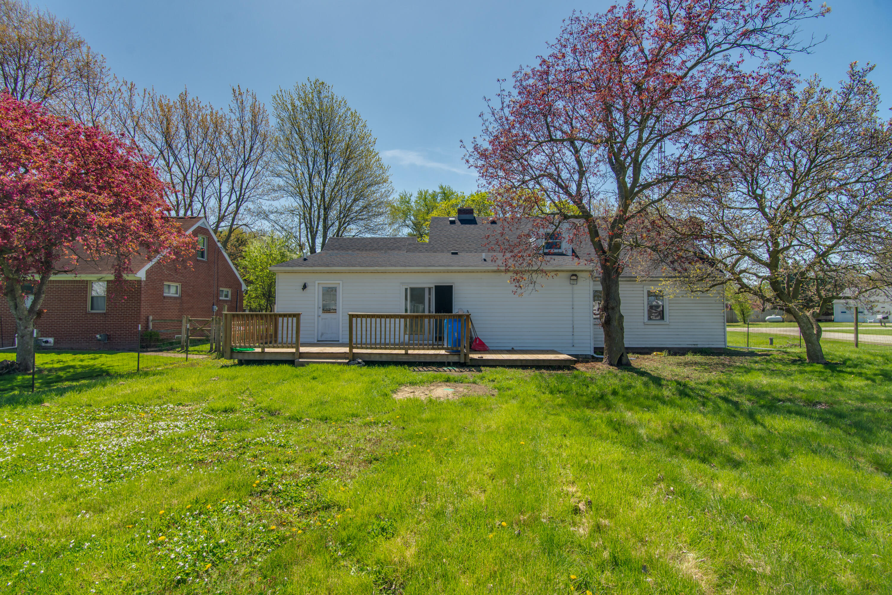 6748 Green Road
