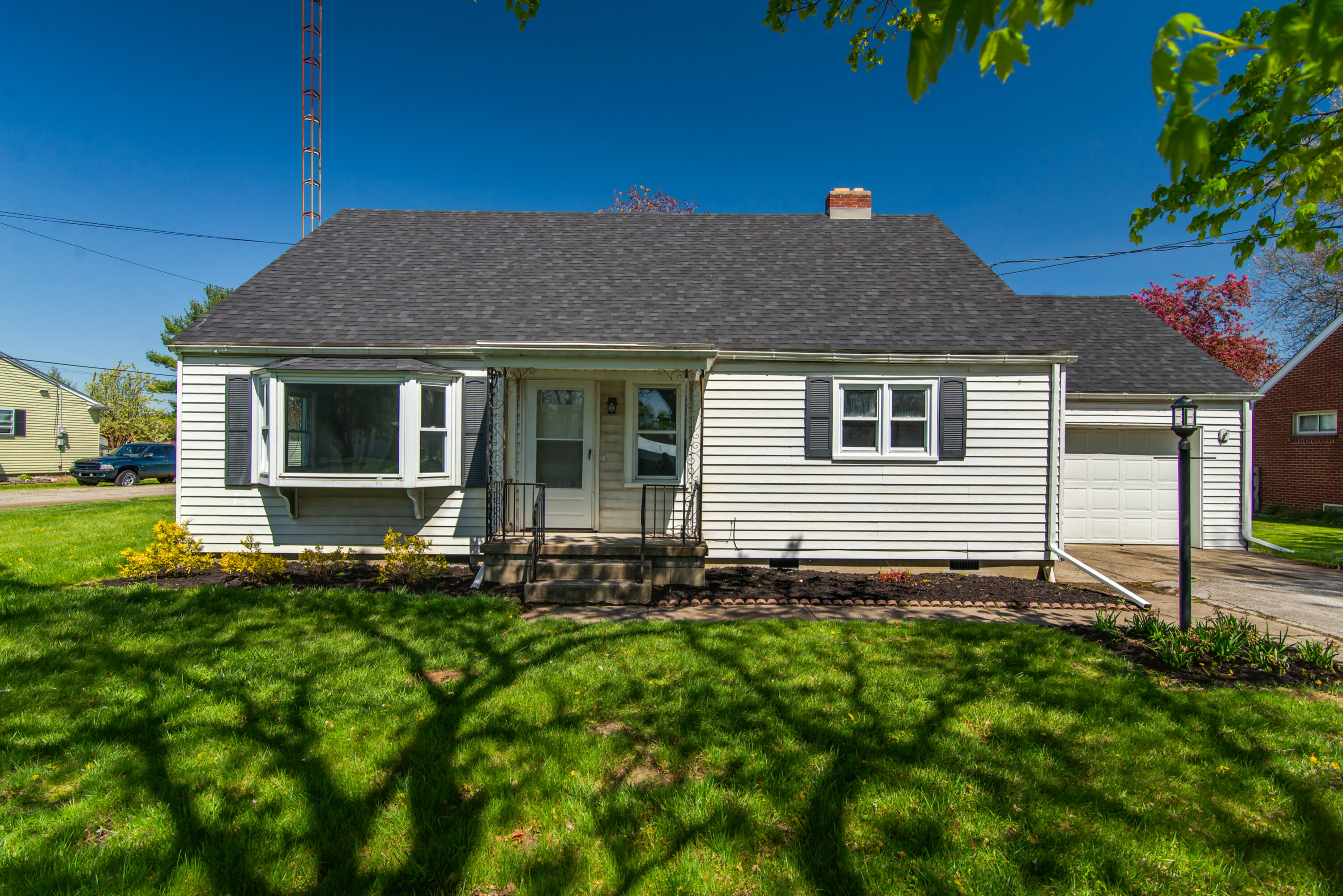 6748 Green Road