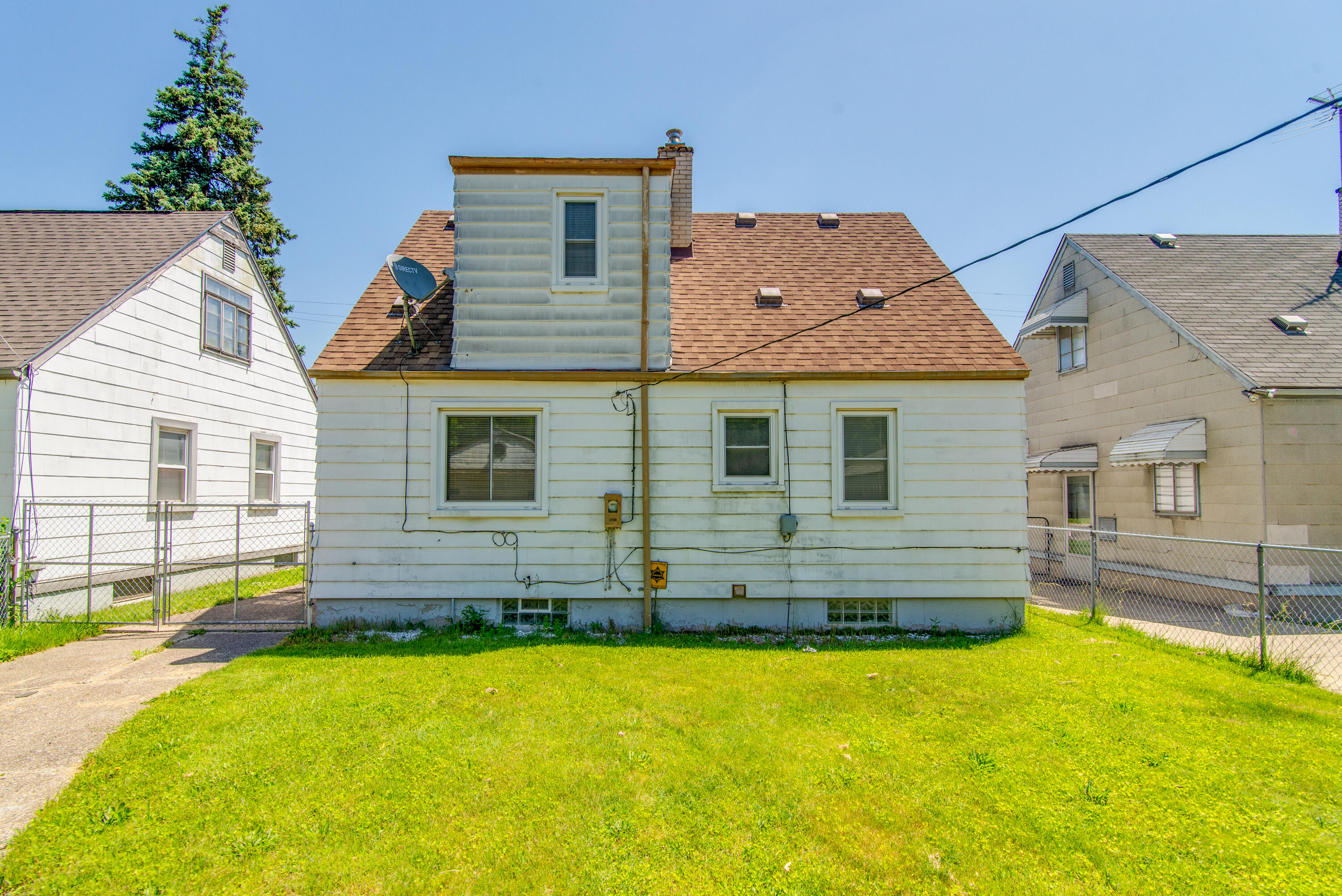 9263 Schaefer Highway