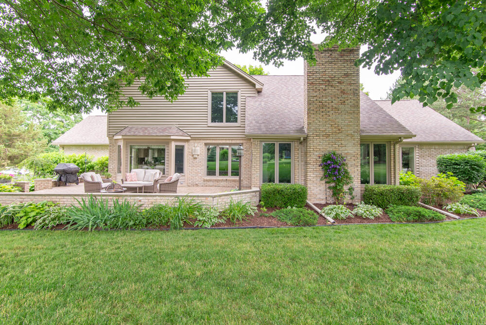 812 Boutell Drive