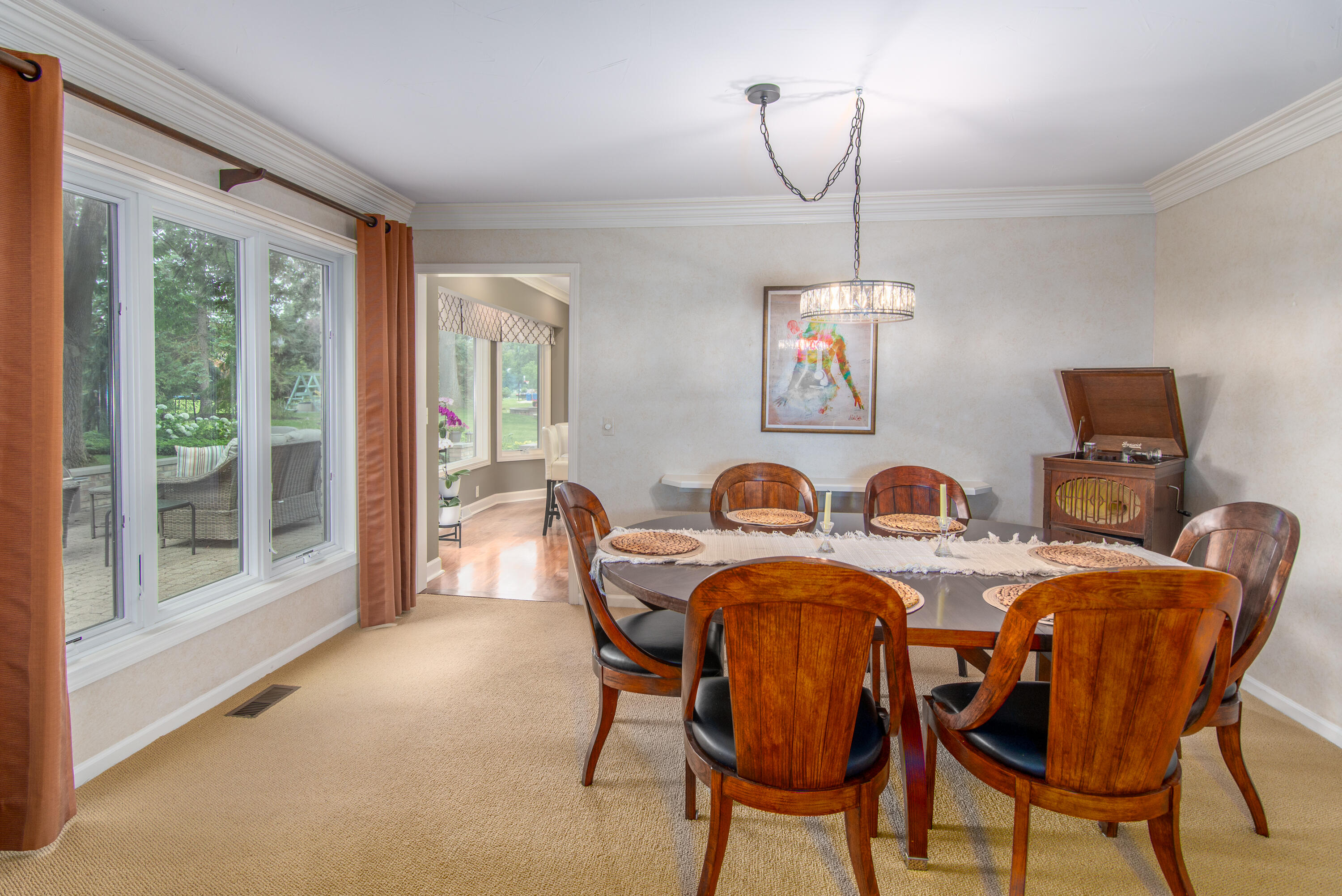 812 Boutell Drive