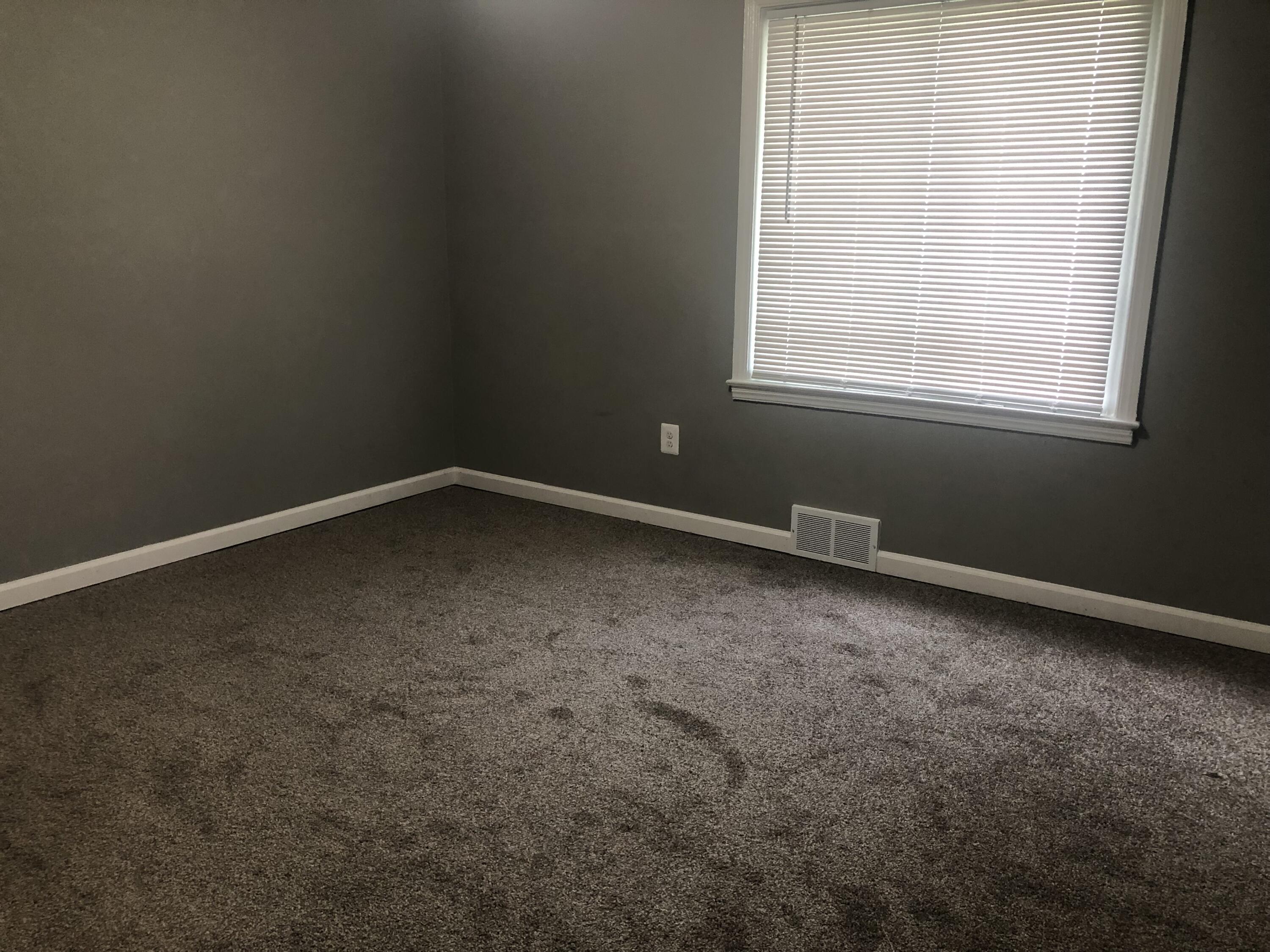 16801 Lamphere