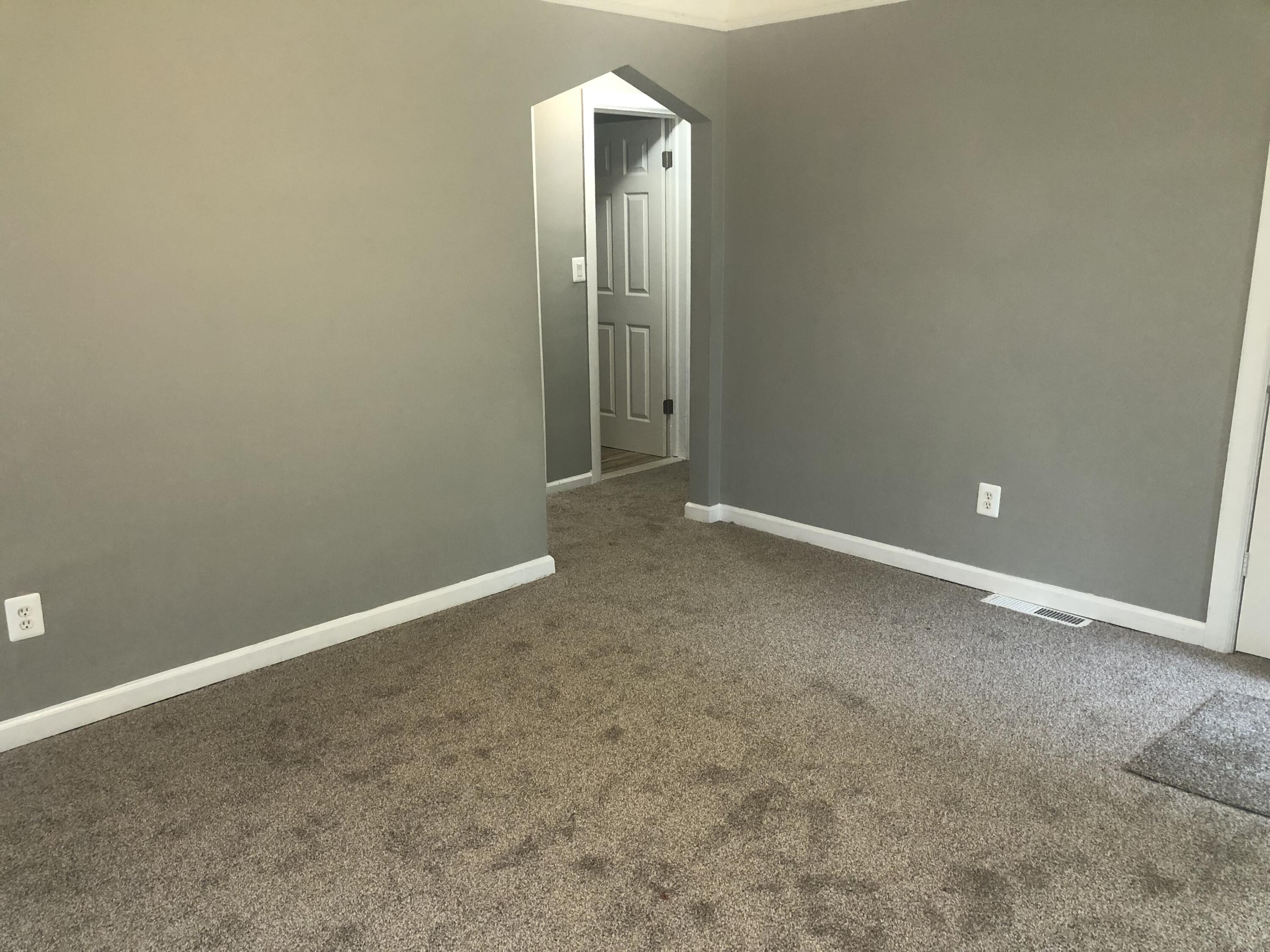 16801 Lamphere
