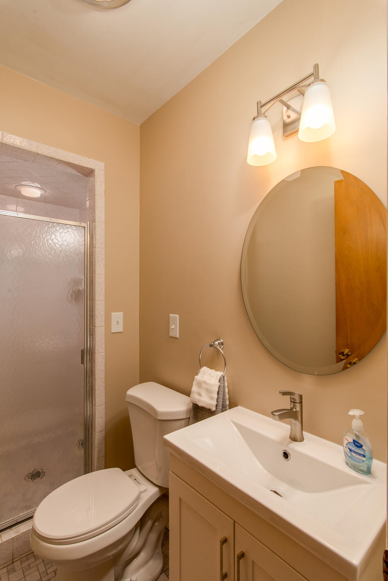 5443 Ameno Lane