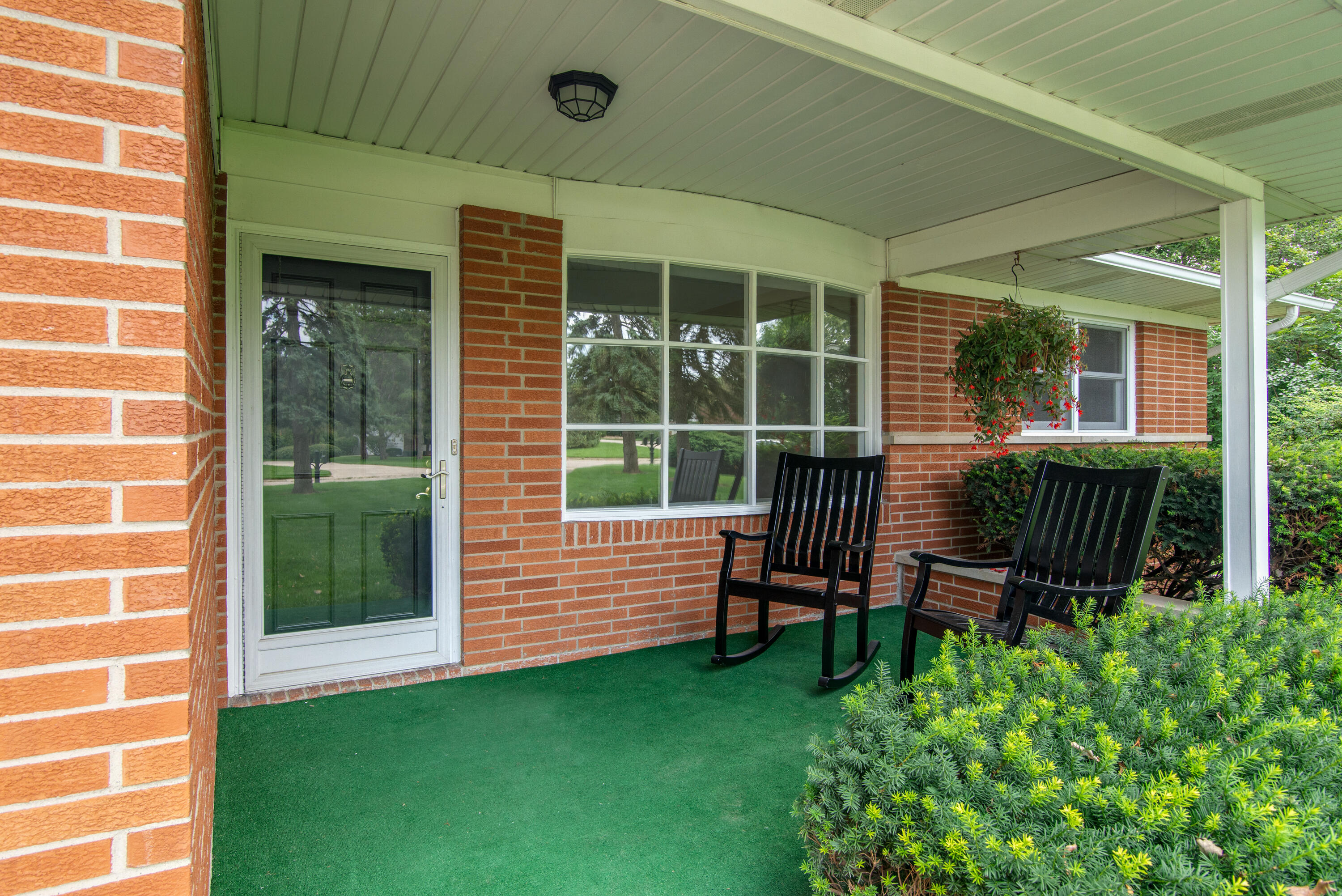 5443 Ameno Lane