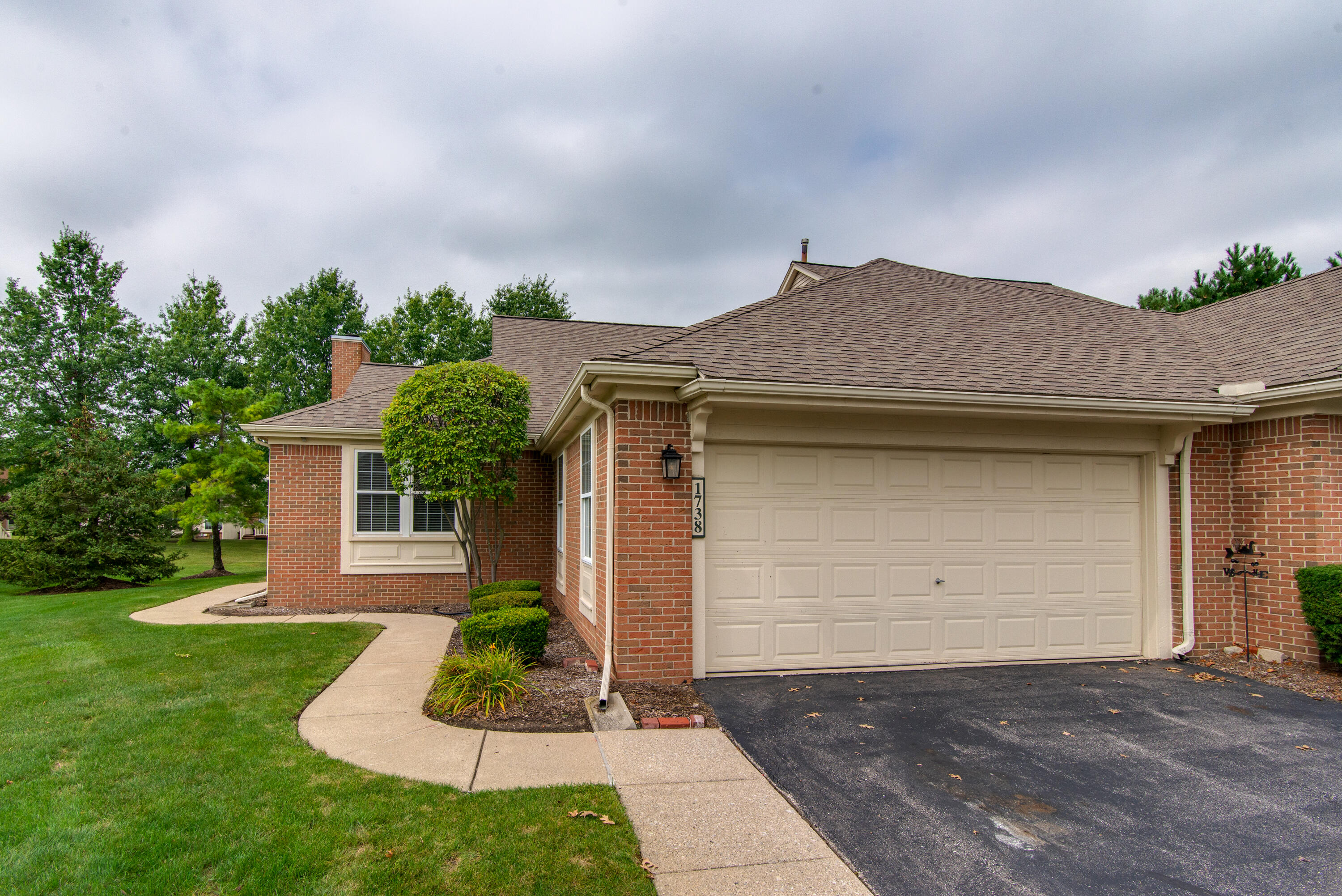 1738 Wentworth Drive