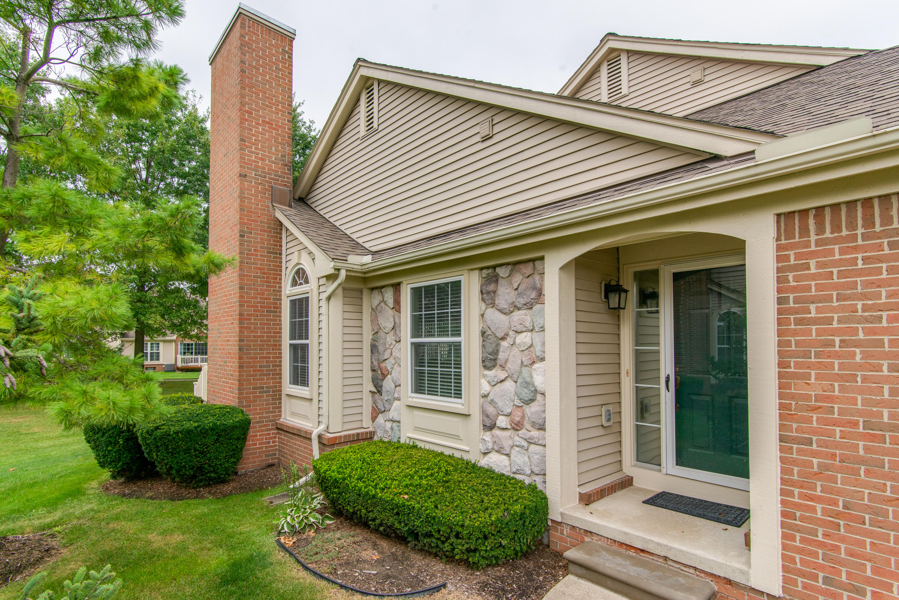 1738 Wentworth Drive