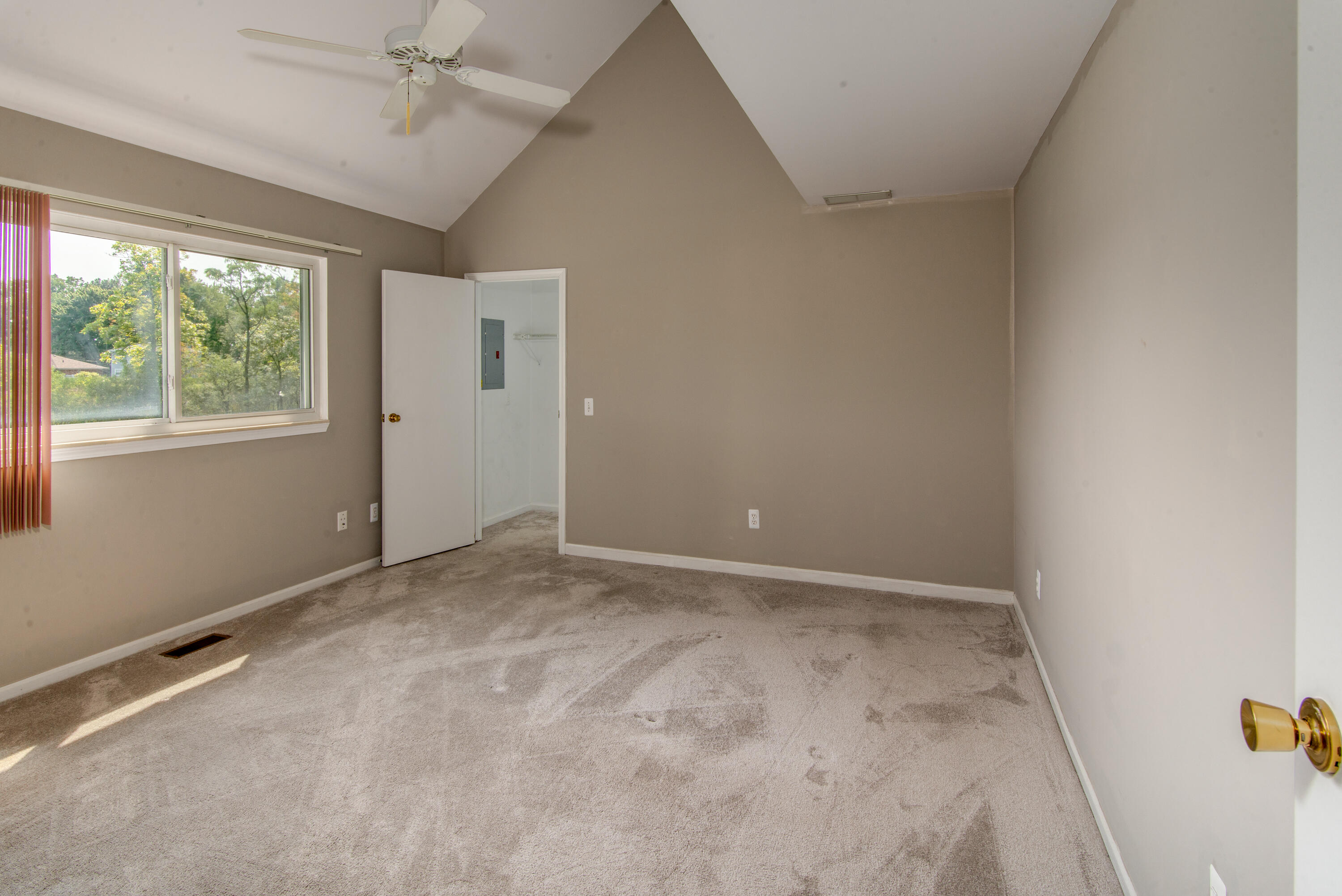 1049 Audubon Drive