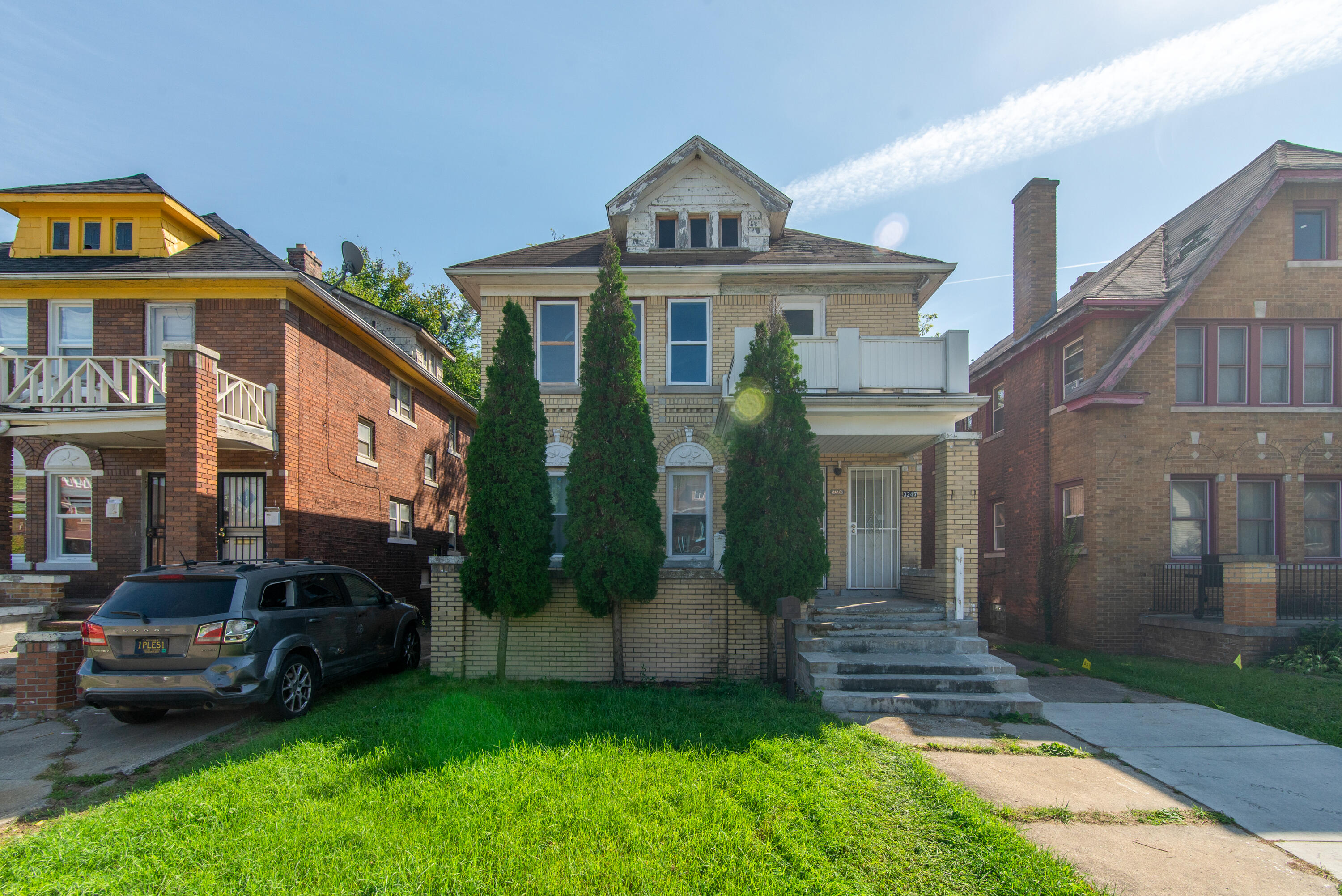 3245 Tyler Street