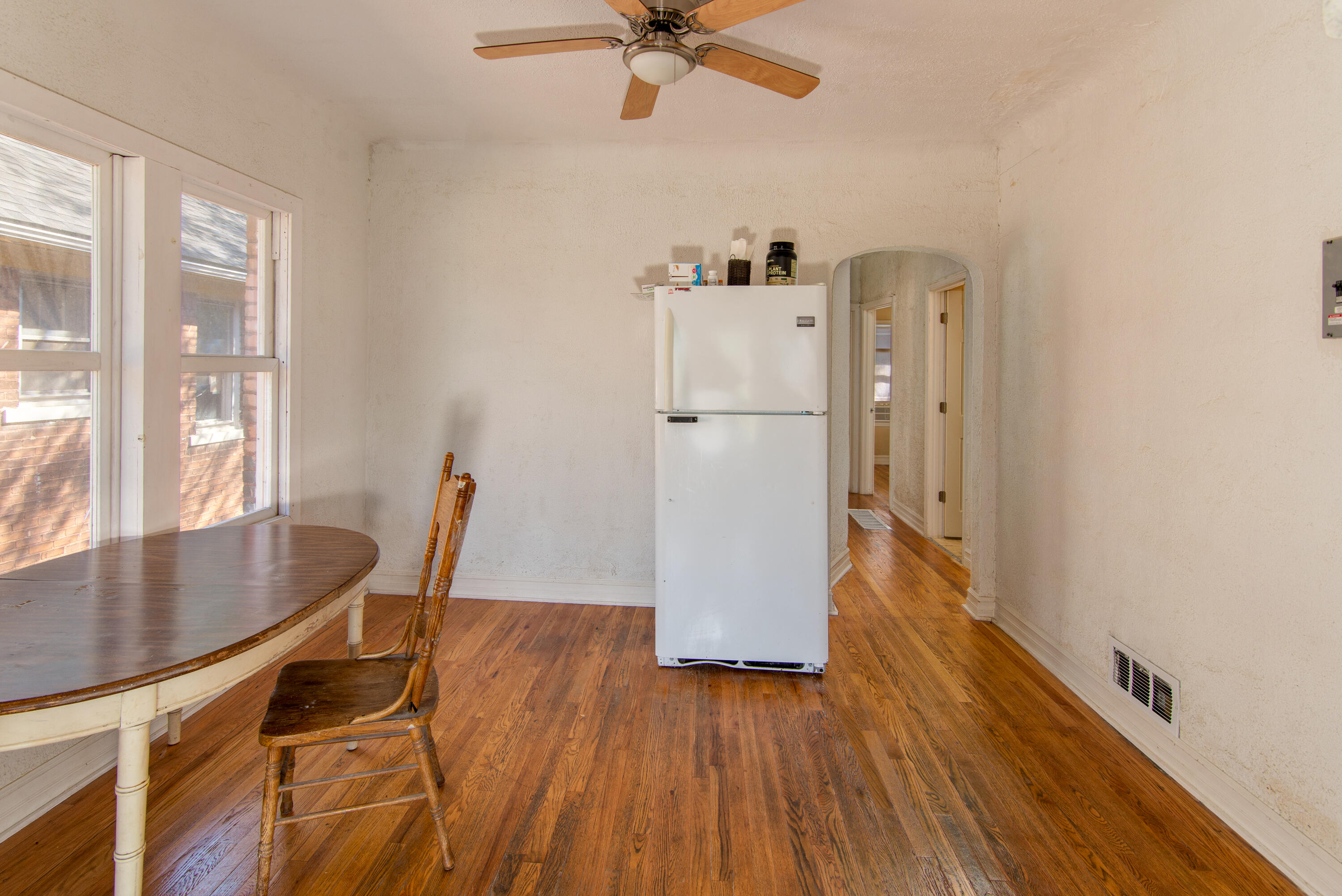 3245 Tyler Street