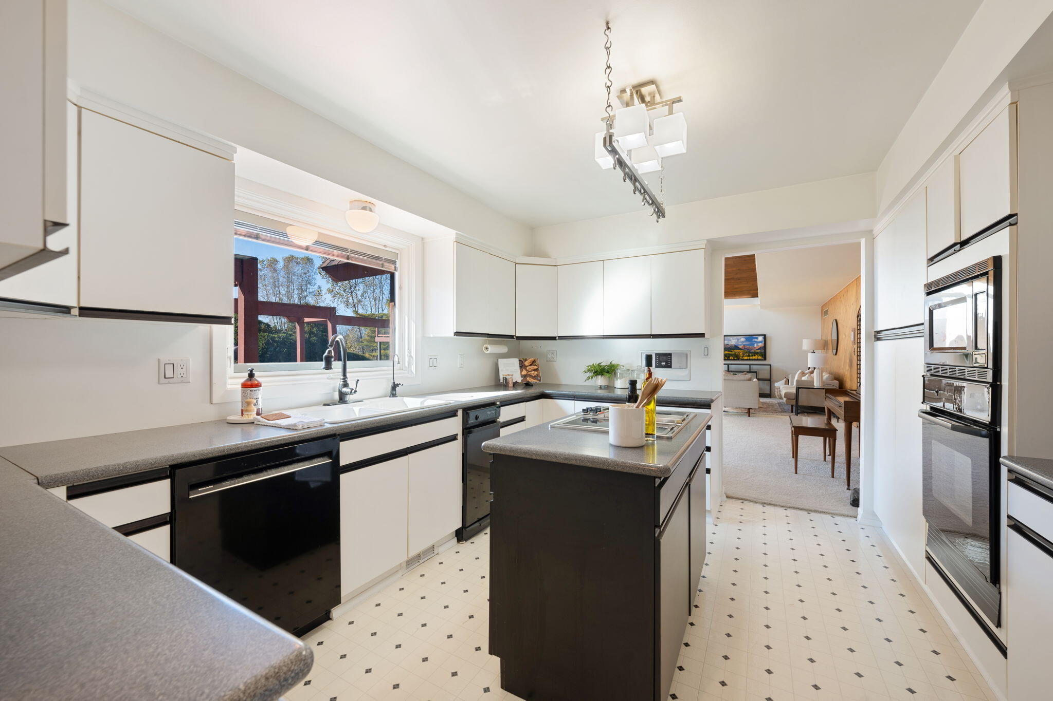 3839 Napier Road