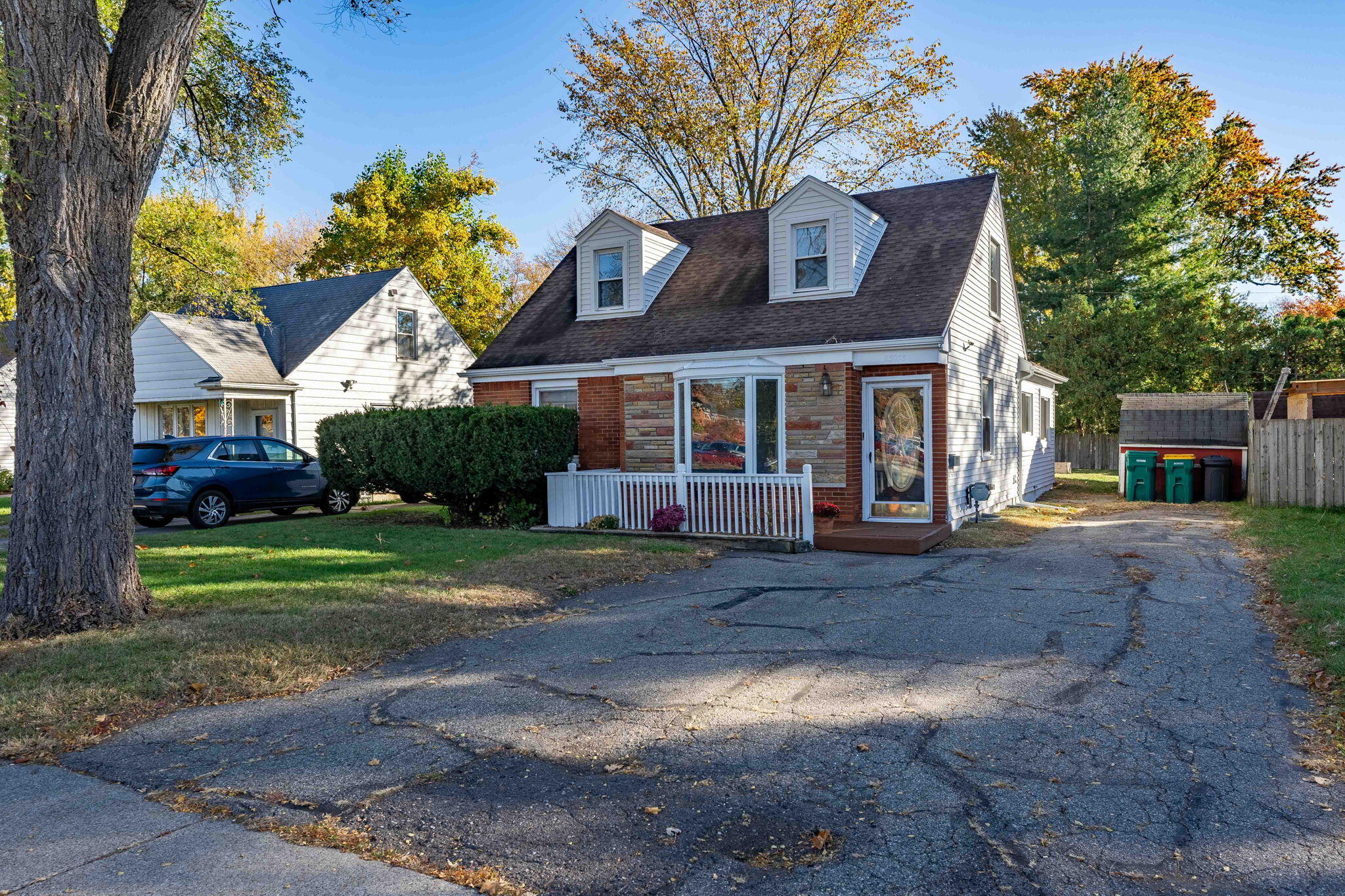 23078 Orchard Lake Road