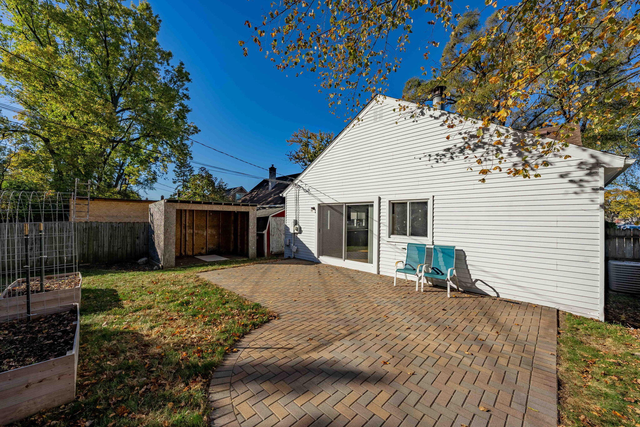 23078 Orchard Lake Road