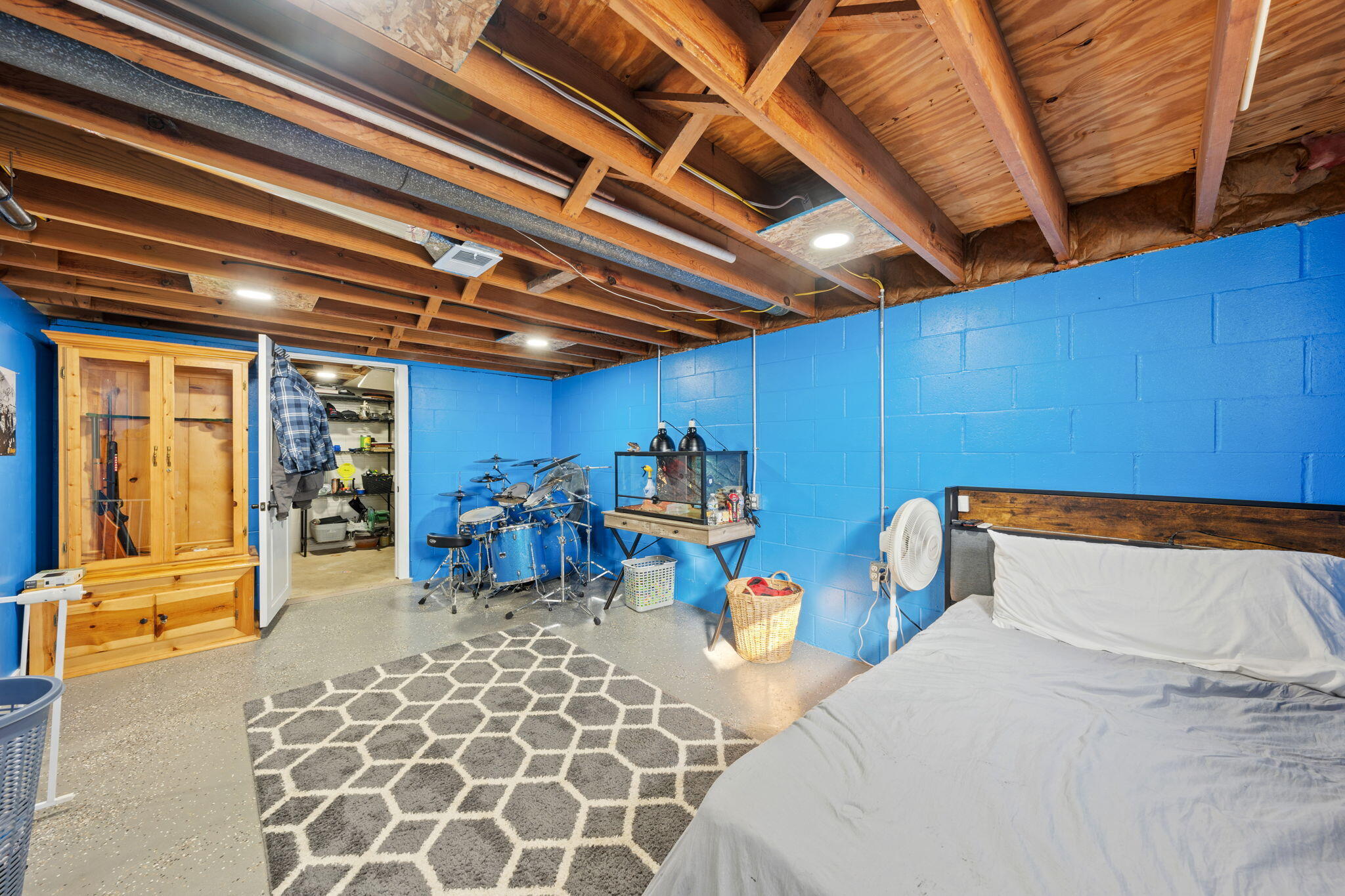 5920 Lyons Highway