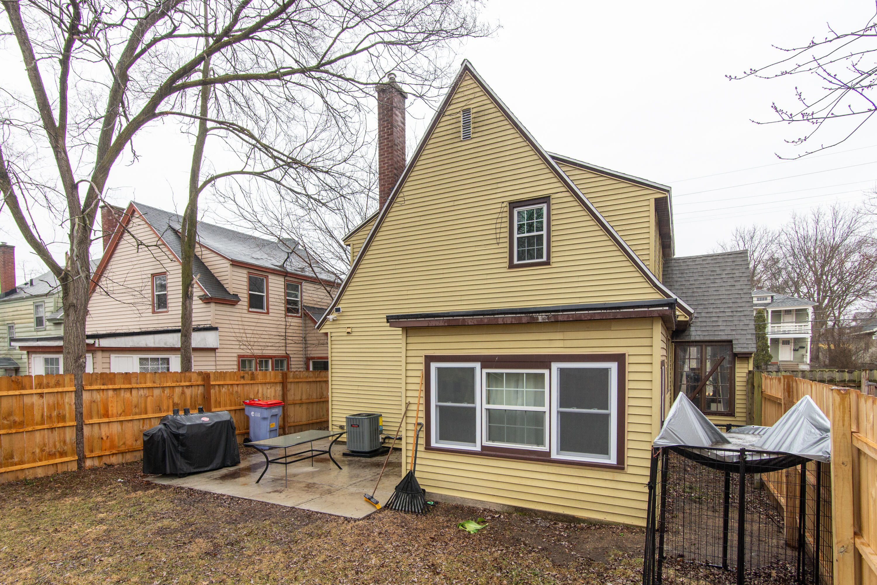 1725 Eastern Avenue SE