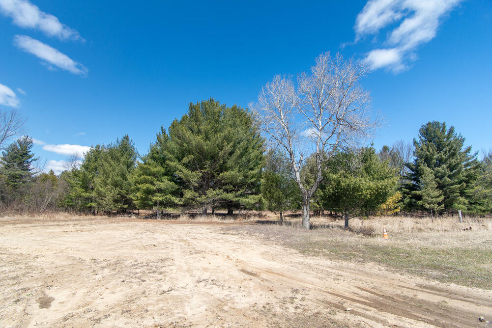 2055 Darylnn Lake Road