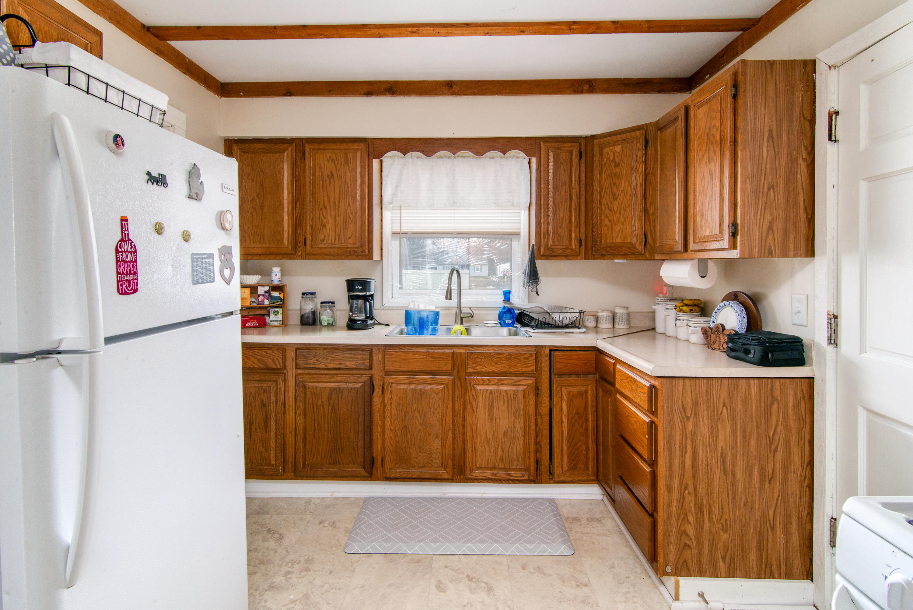 3231 Portage