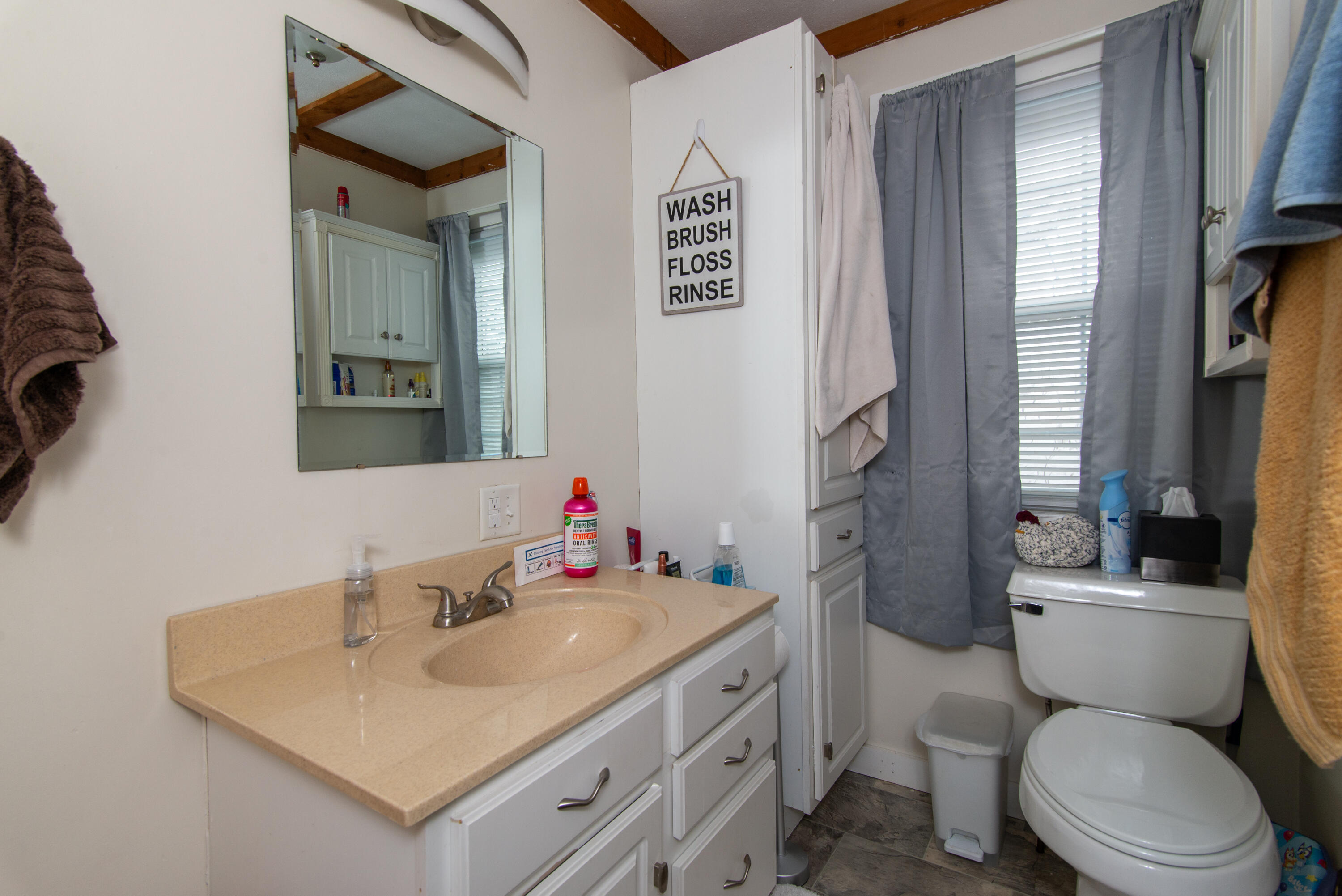 3231 Portage