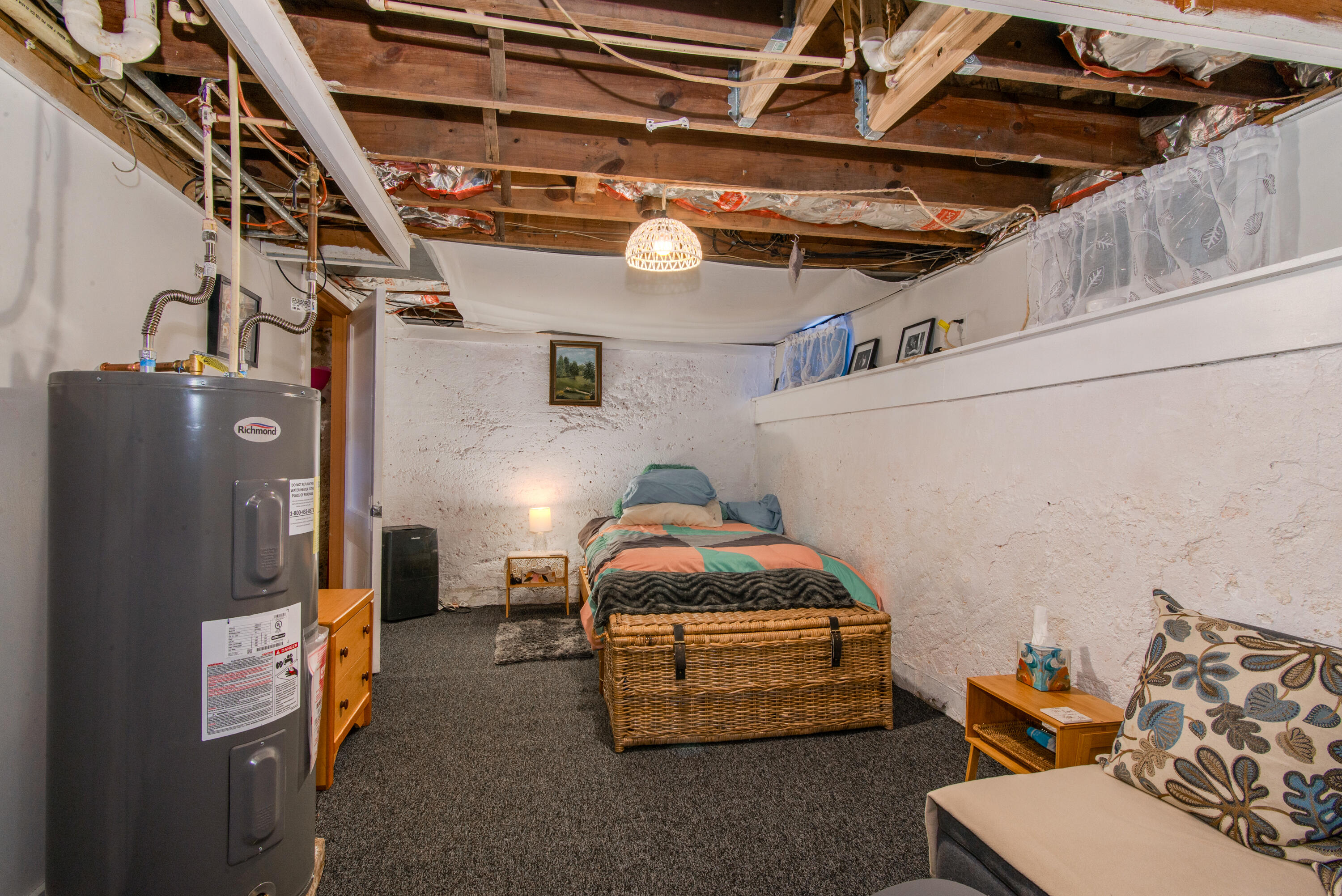 3231 Portage