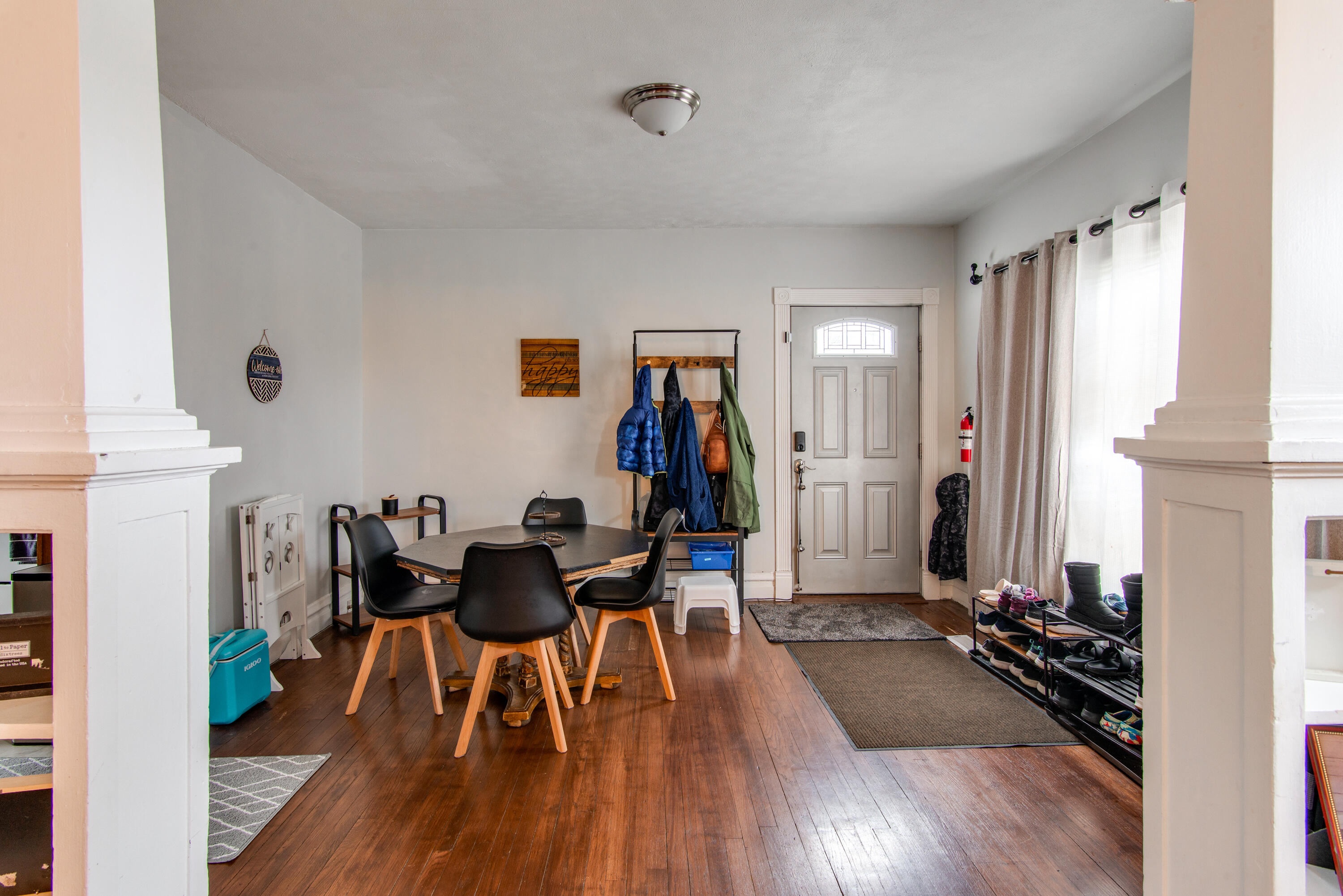 3231 Portage