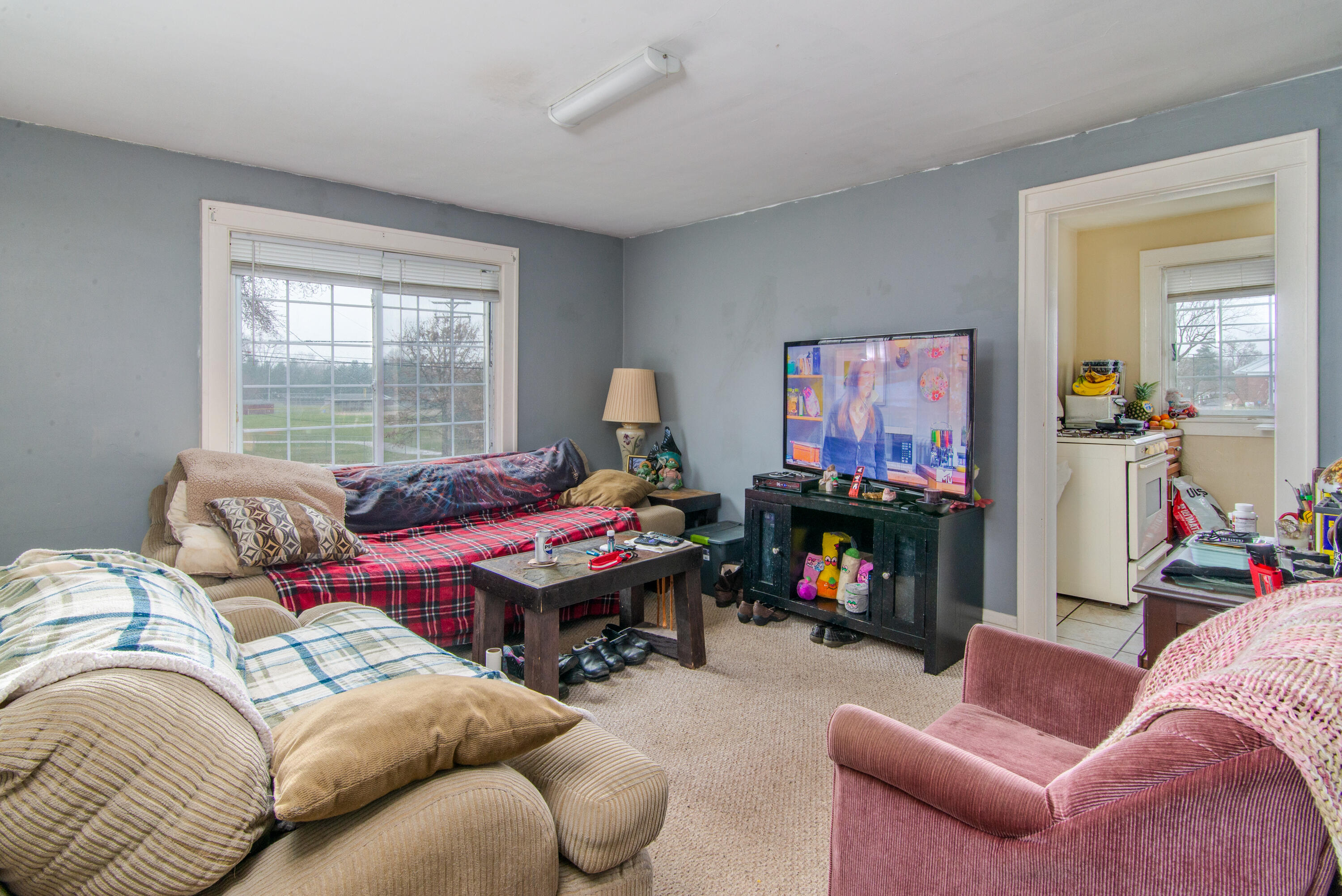 3231 Portage