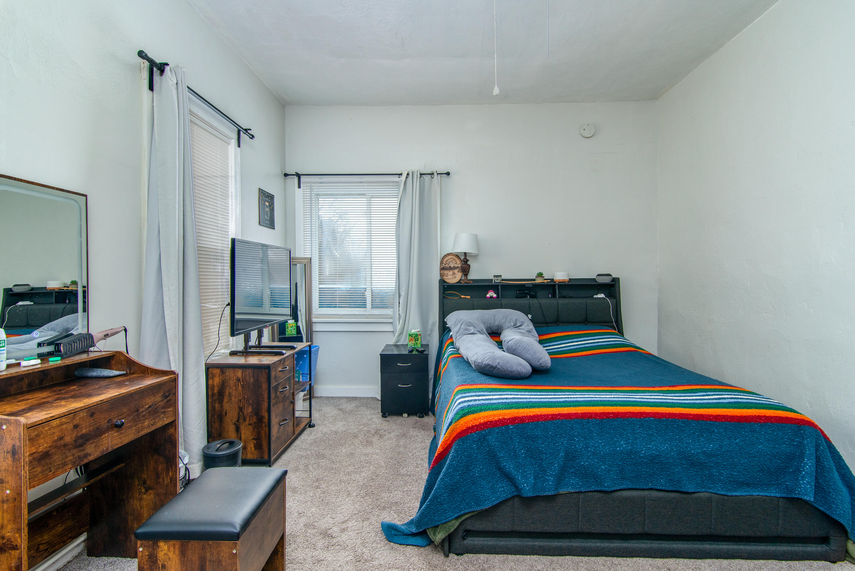 3231 Portage