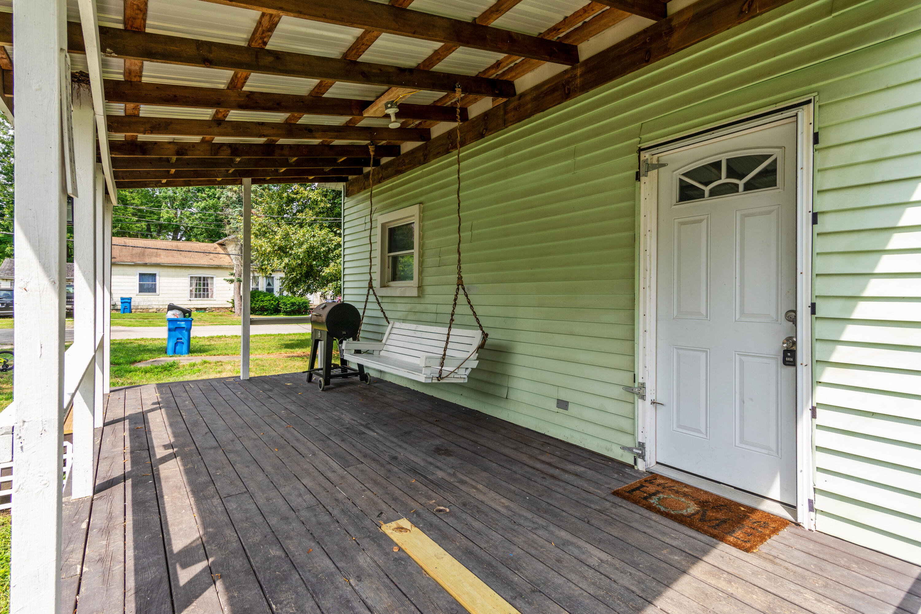 129 W Silver Street