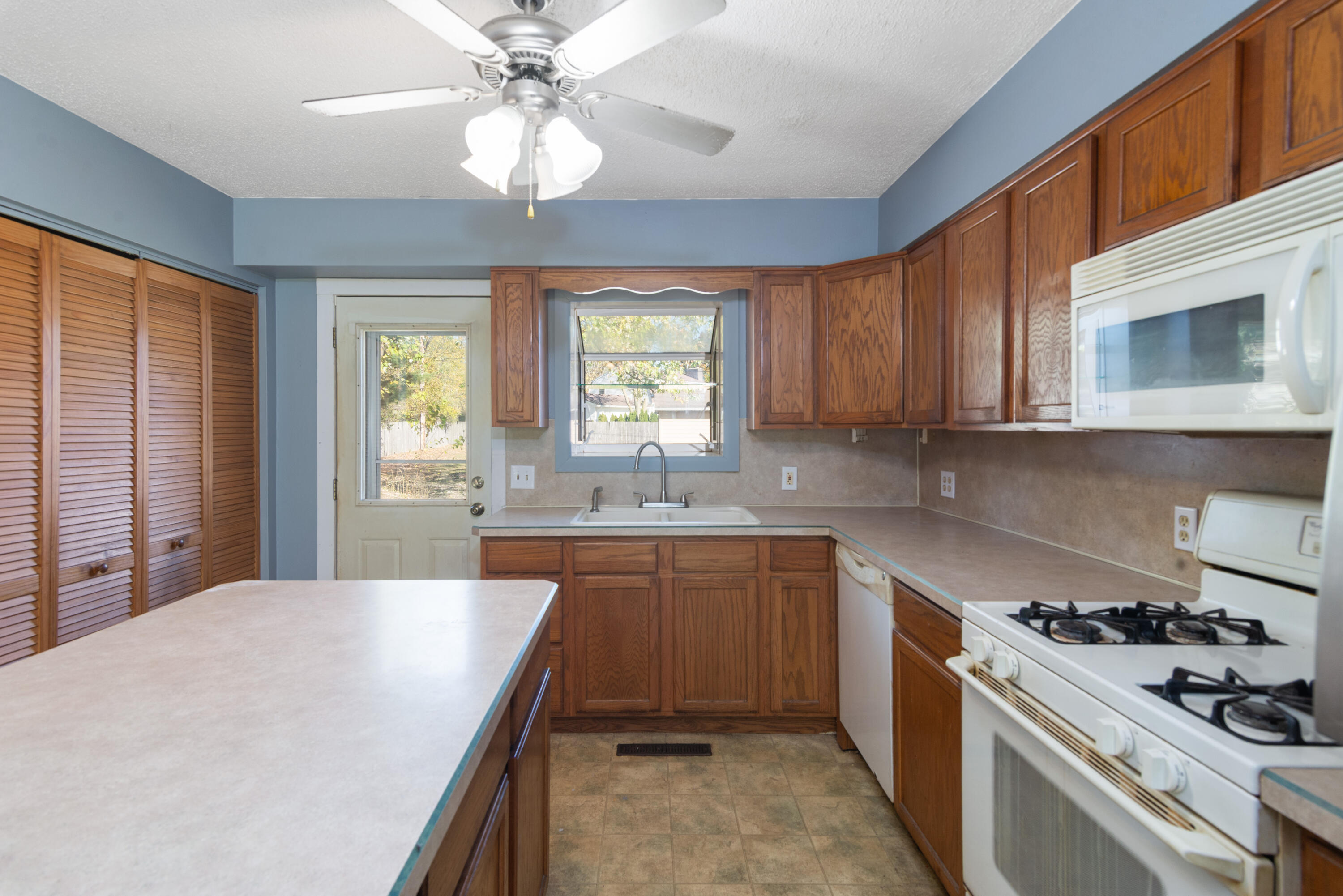 6692 Whiteford Center Road