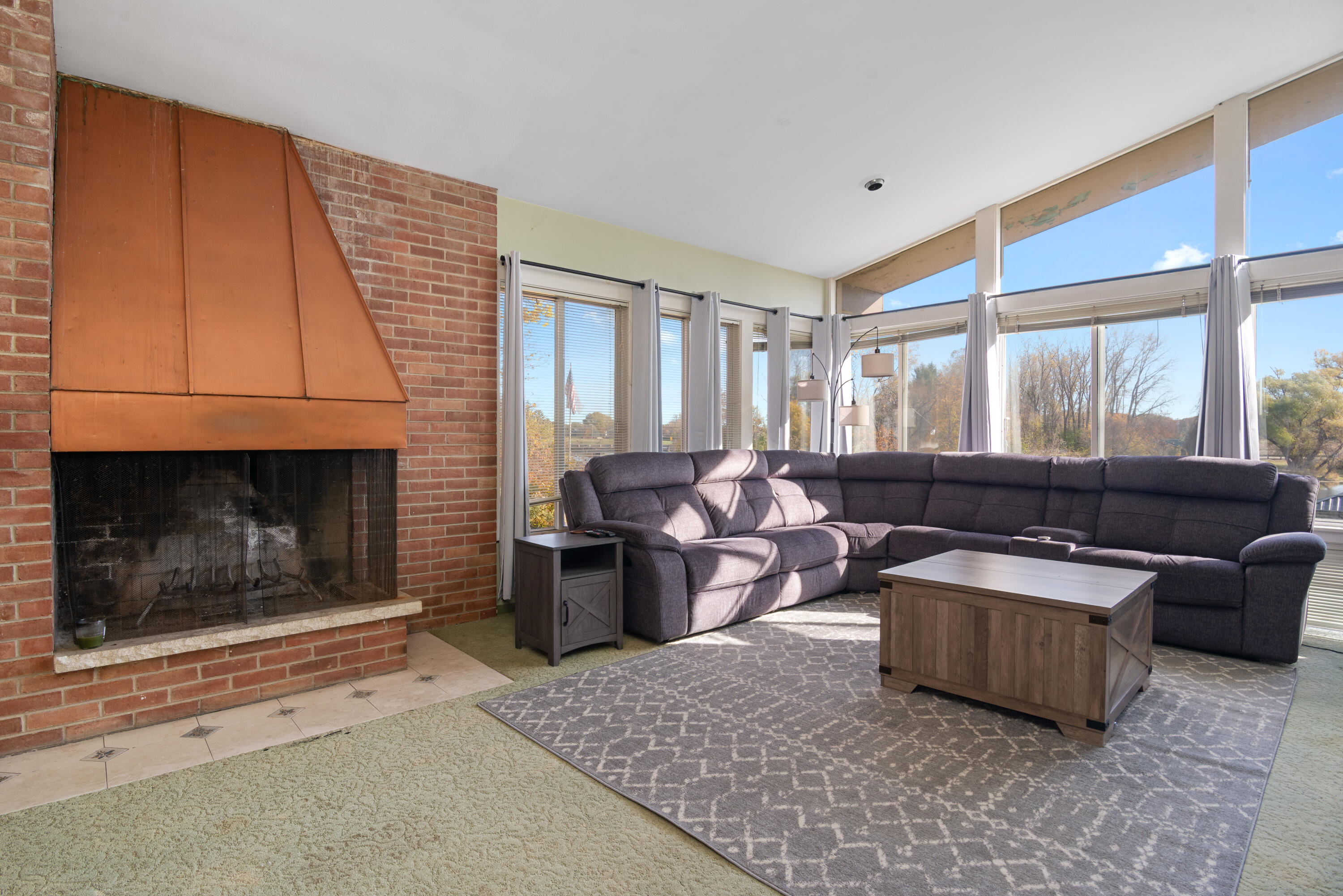 4105 Riverview Drive